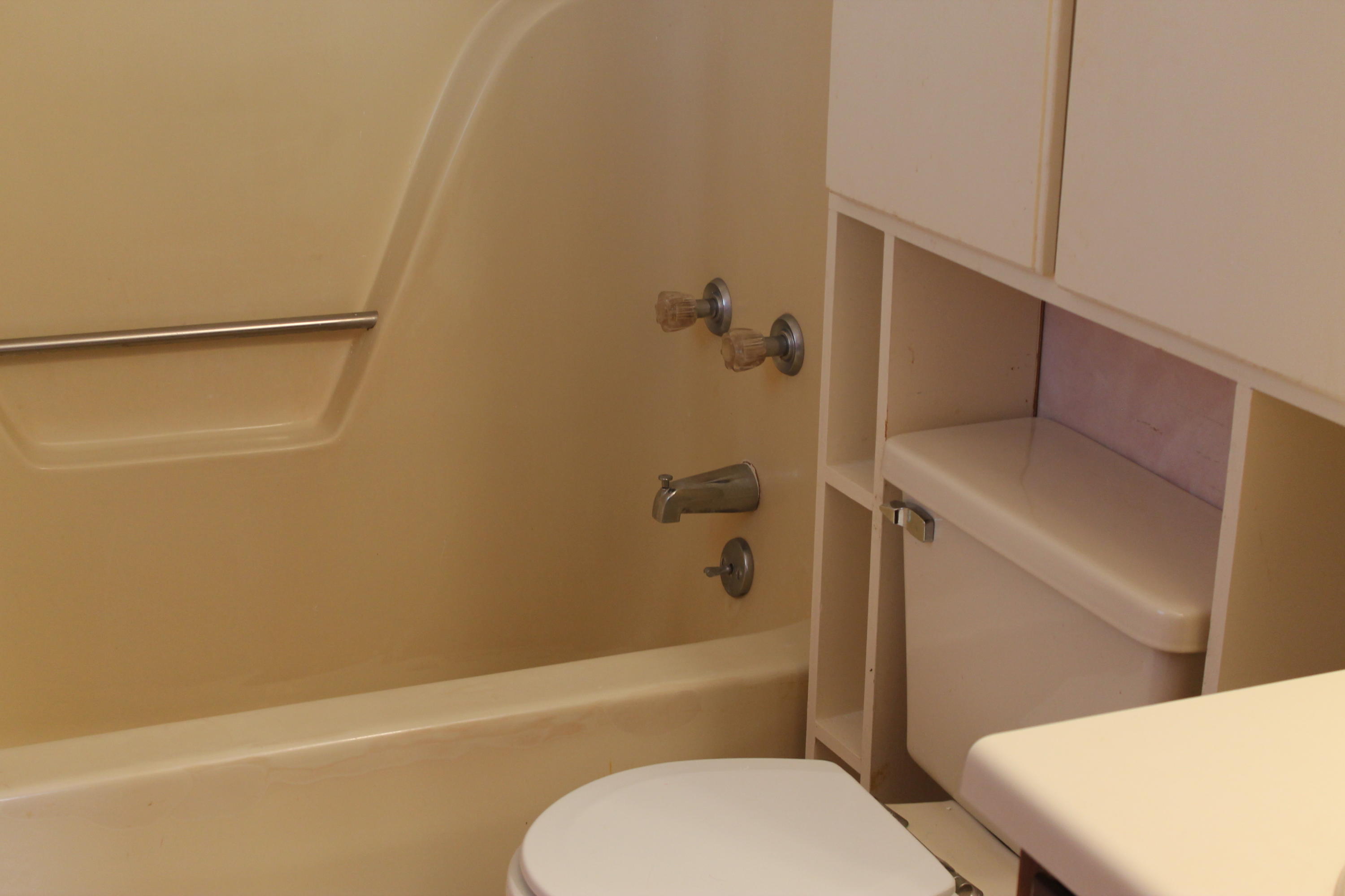 PORT DIXIE MANOR - Residential