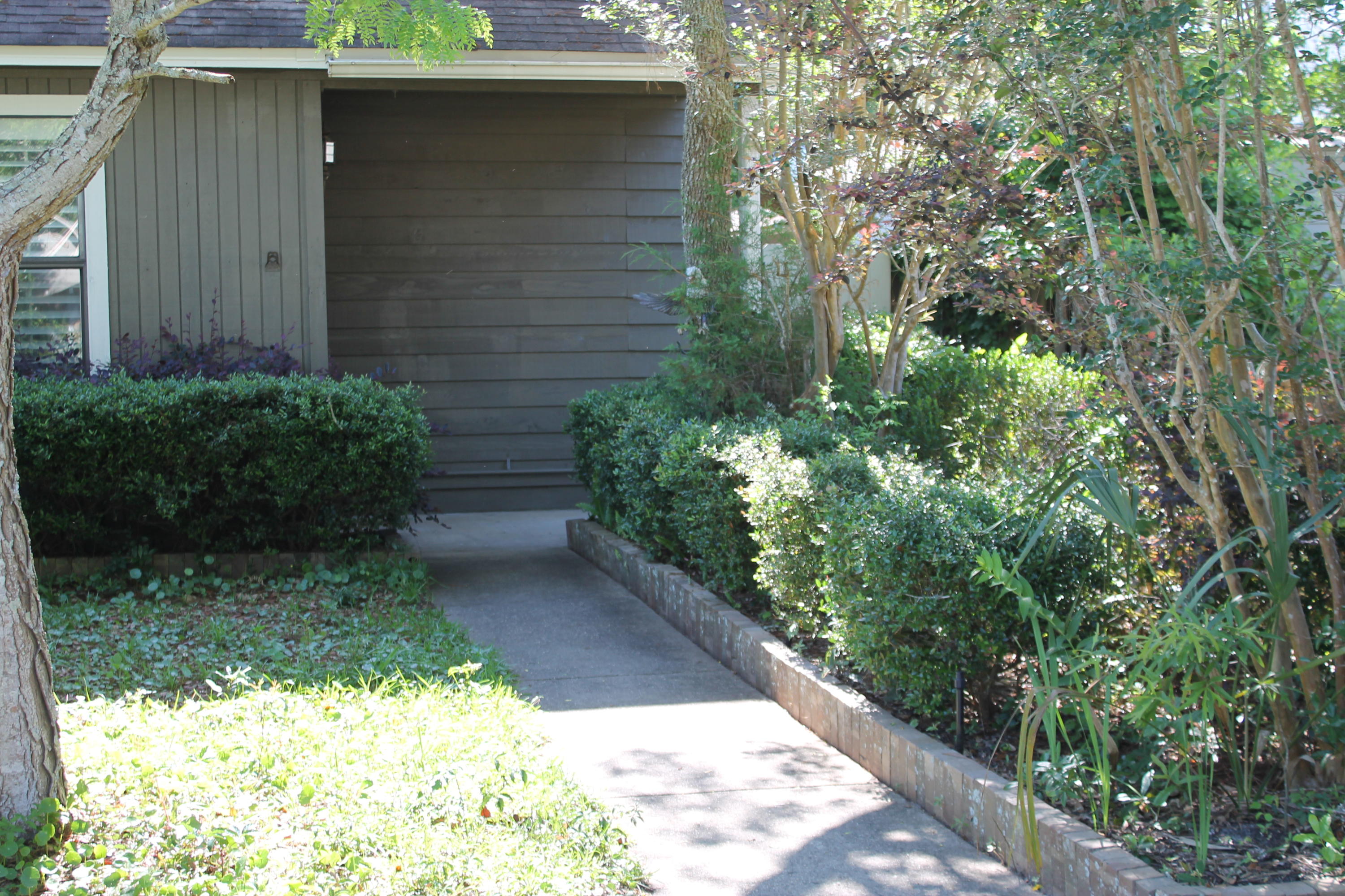 PORT DIXIE MANOR - Residential