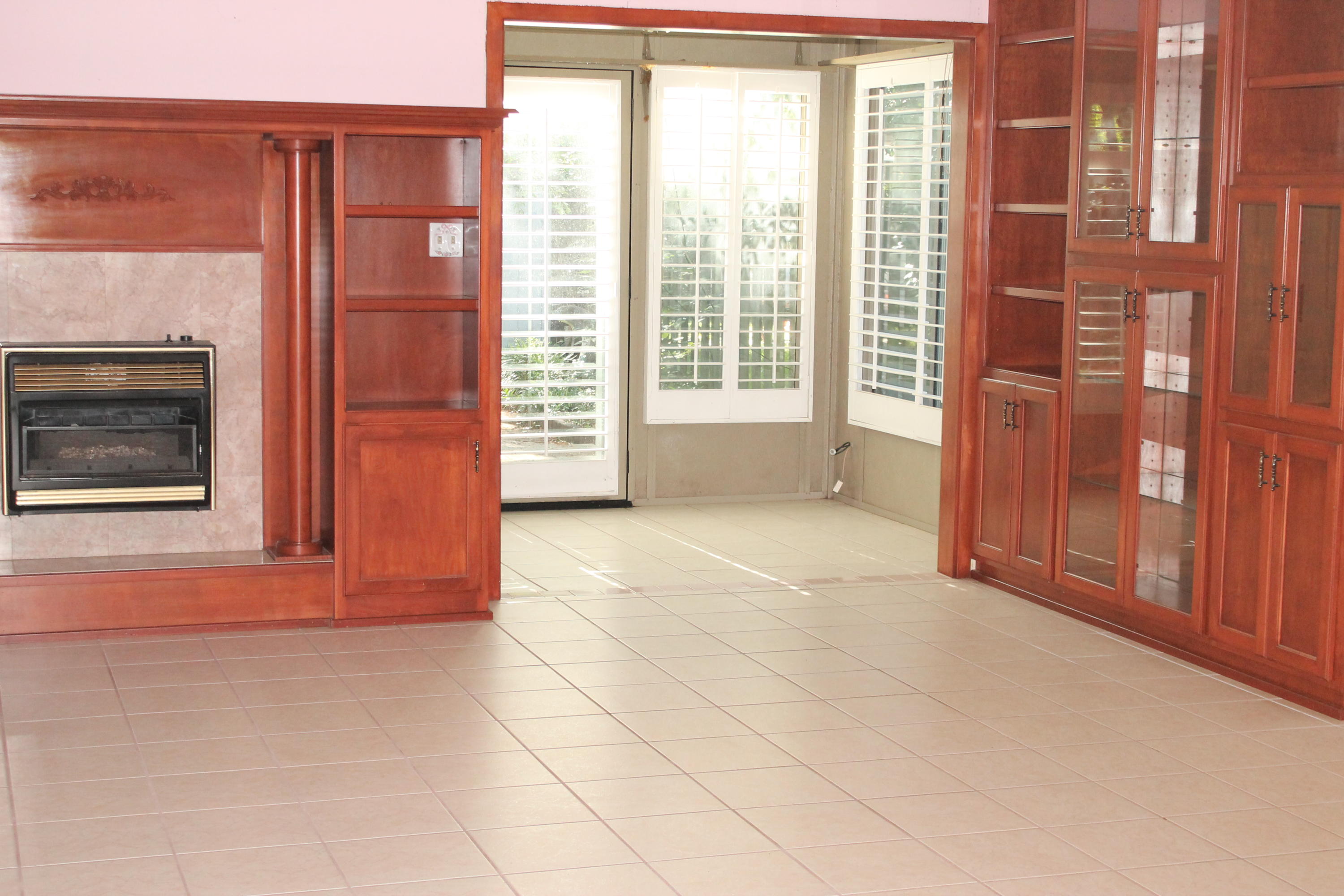 PORT DIXIE MANOR - Residential