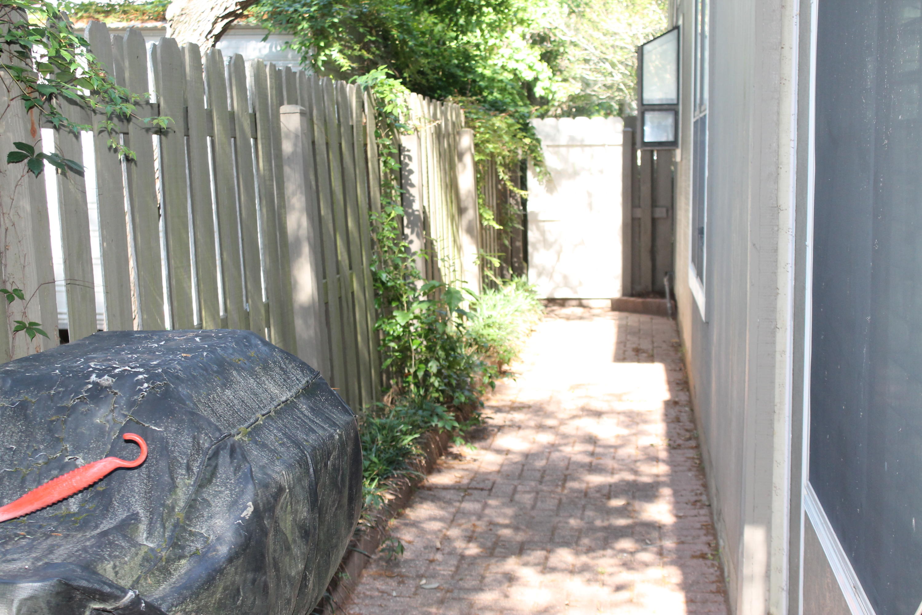 PORT DIXIE MANOR - Residential