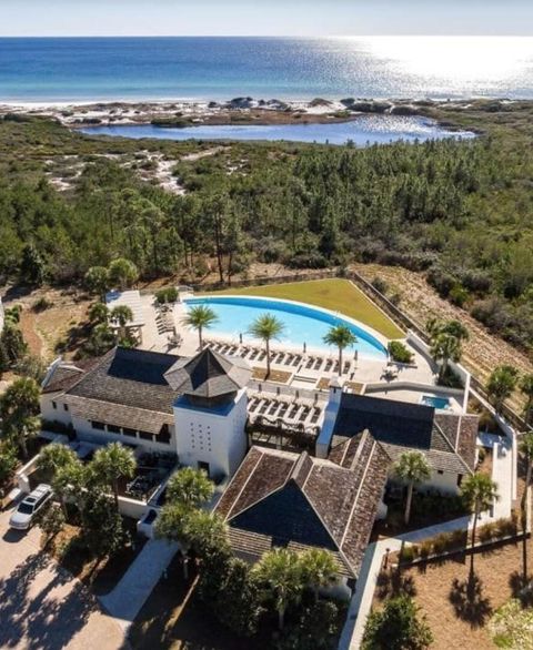 A home in Santa Rosa Beach