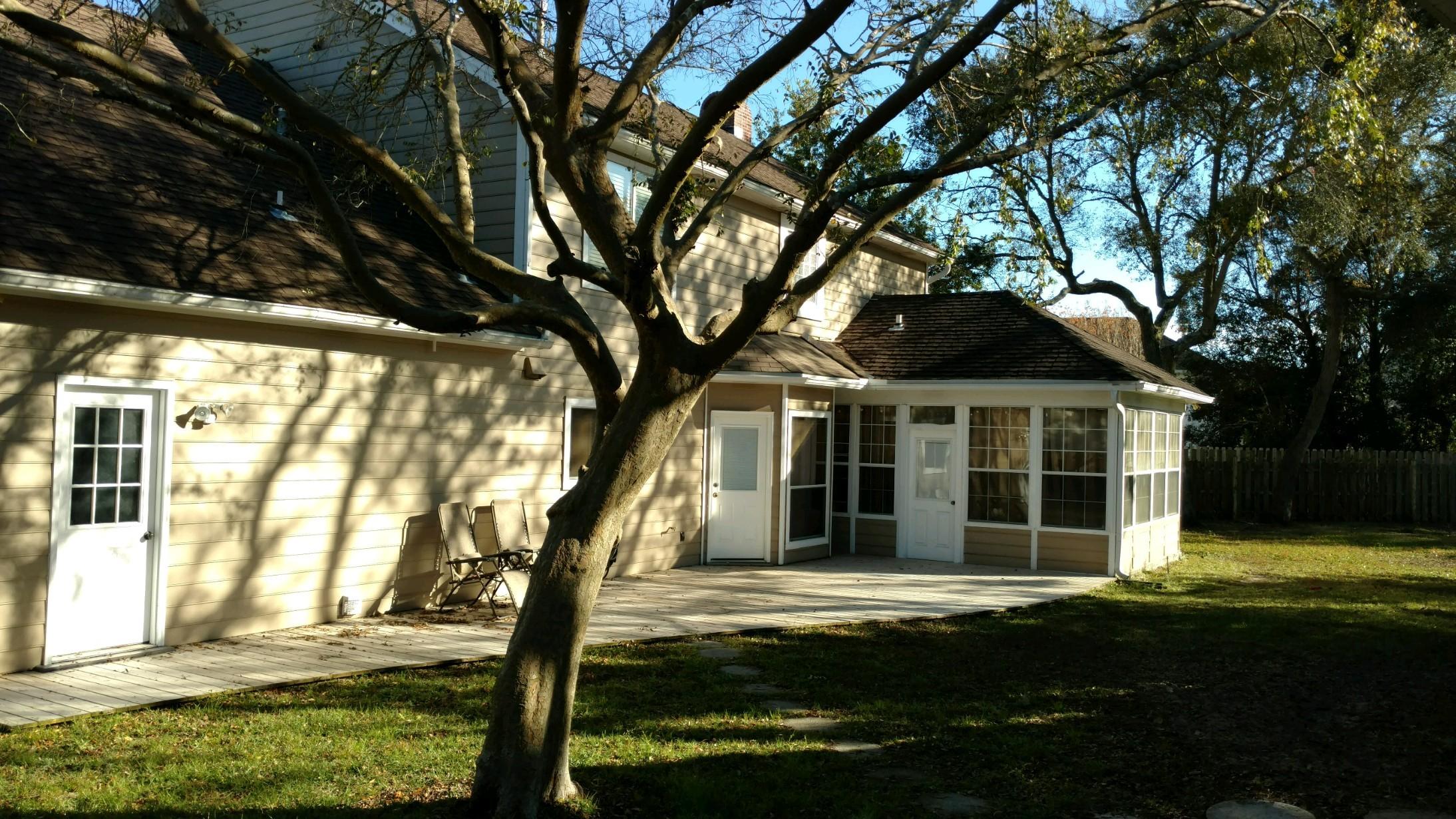 LAKE POINTE - Residential