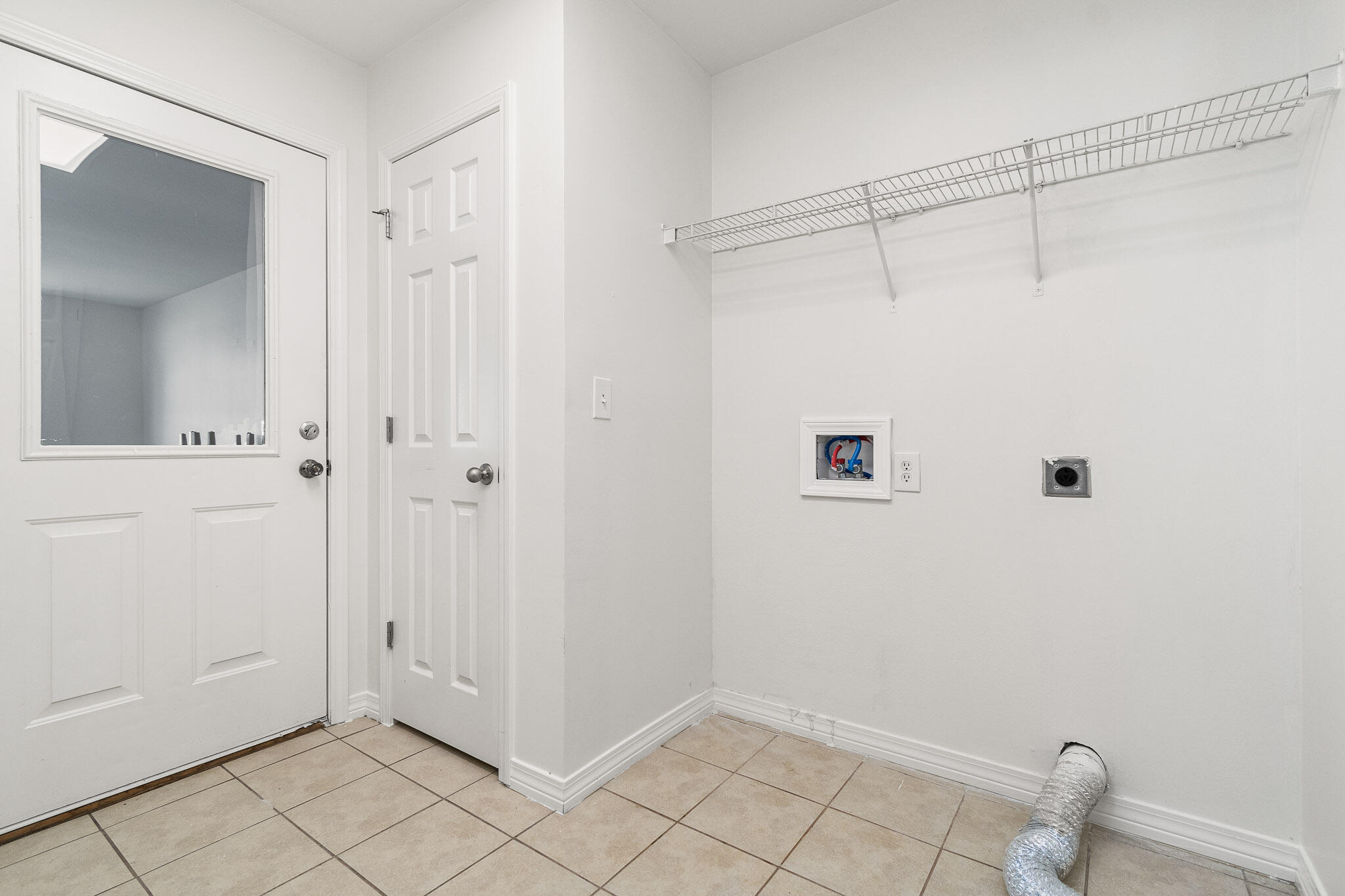 OAKWOOD LAKES ESTATES - Residential