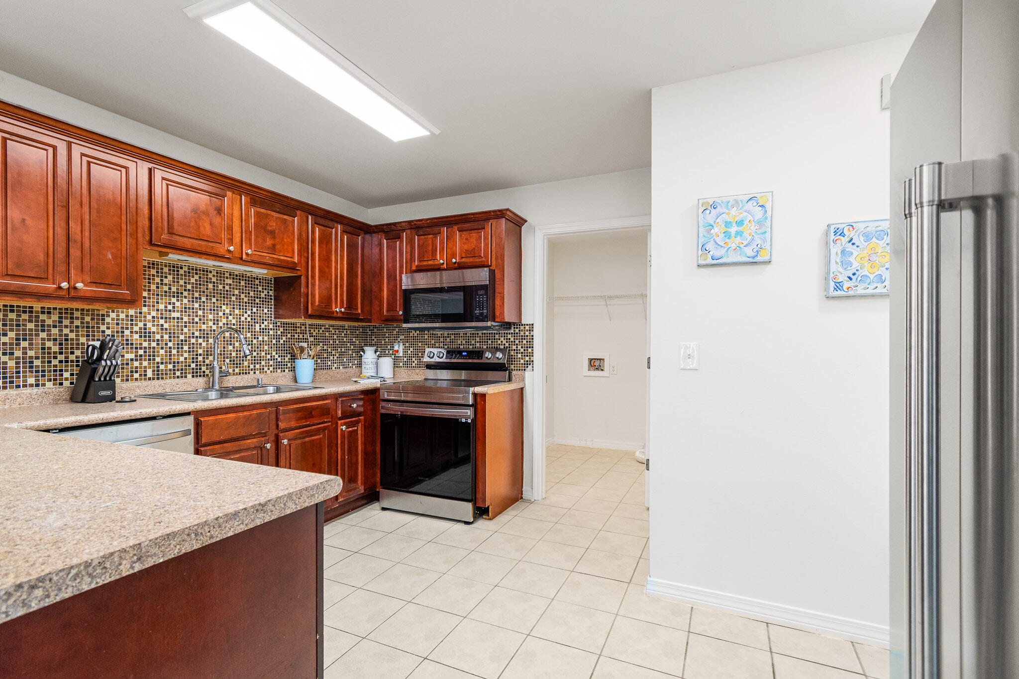 OAKWOOD LAKES ESTATES - Residential