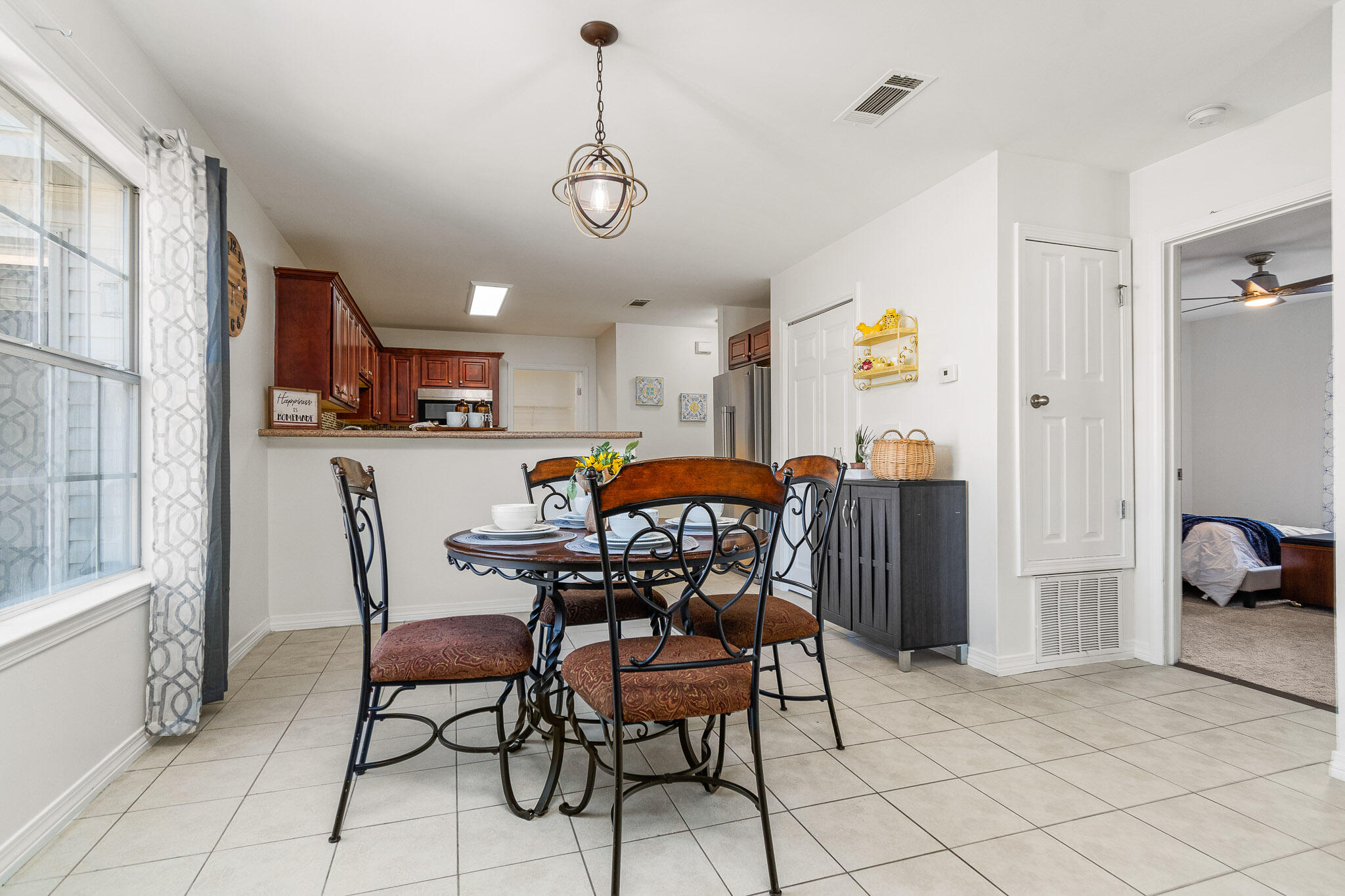 OAKWOOD LAKES ESTATES - Residential