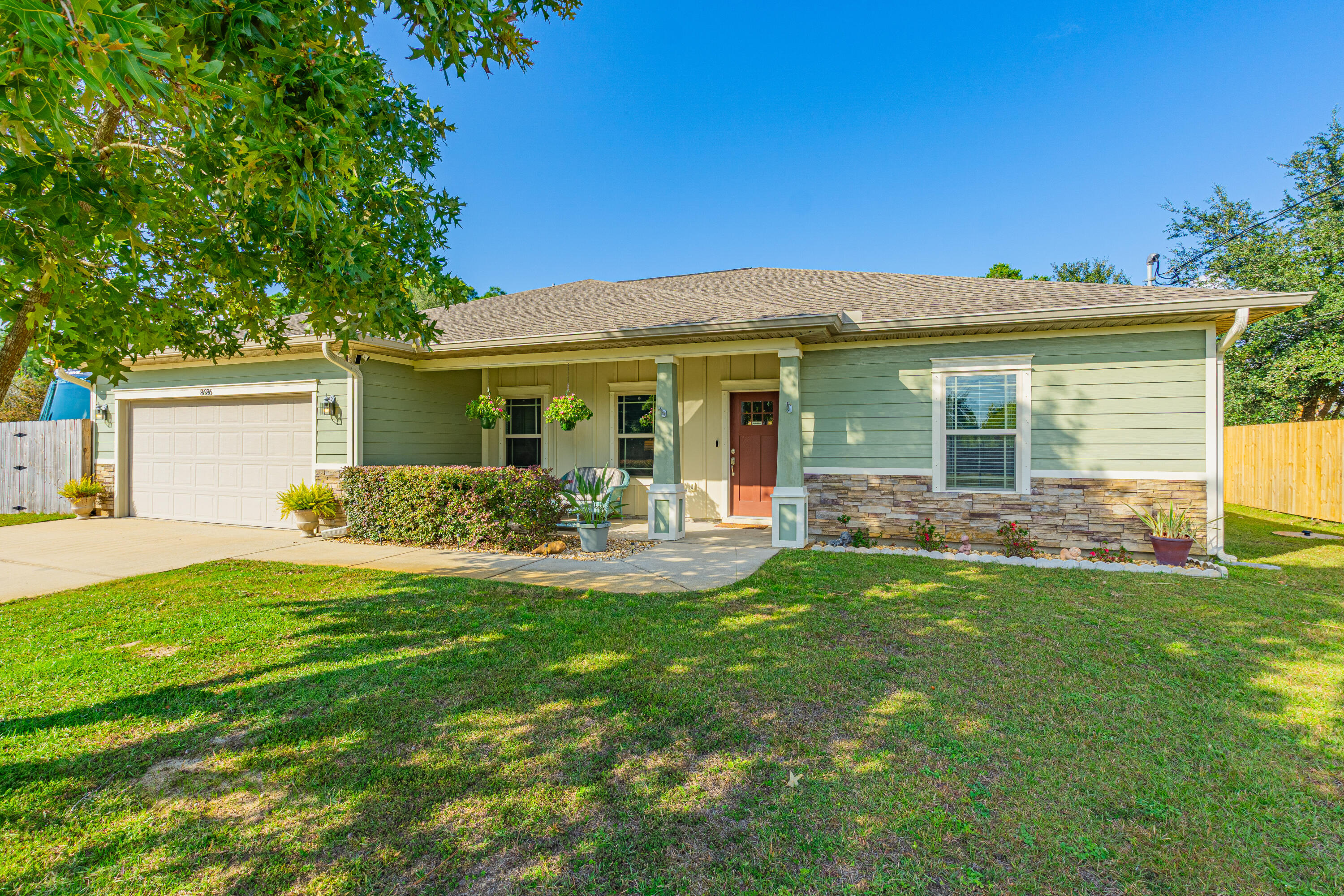 NAVARRE FIRST ADD - Residential