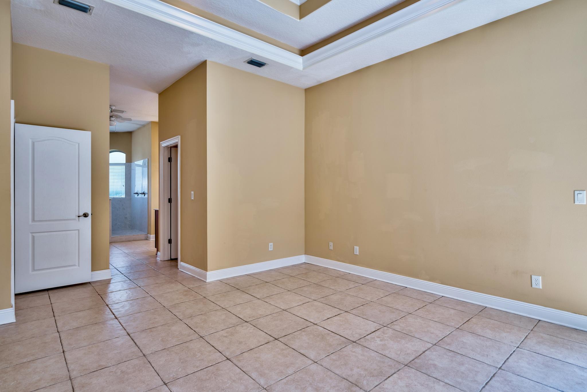 CHARDONNAY ESTATES - Residential