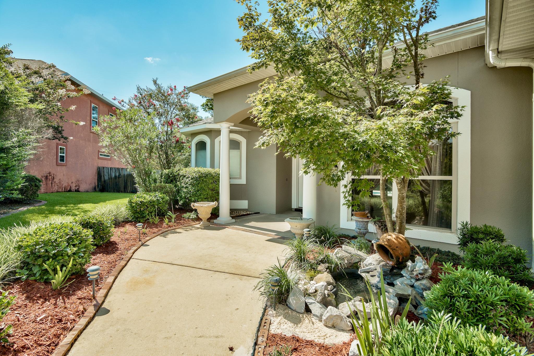 CHARDONNAY ESTATES - Residential