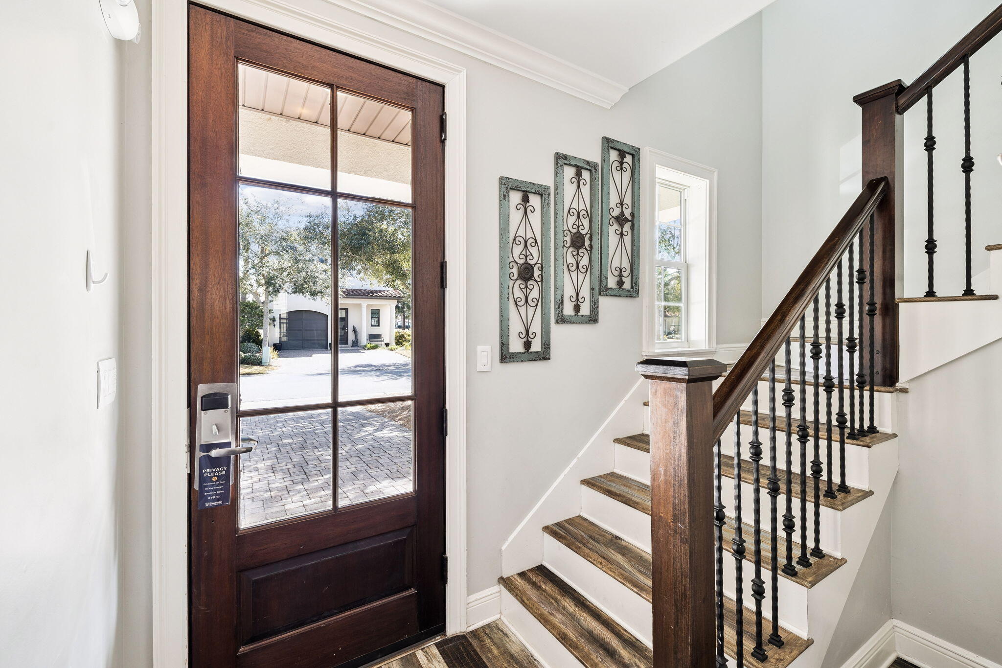 Villa Lago - Residential