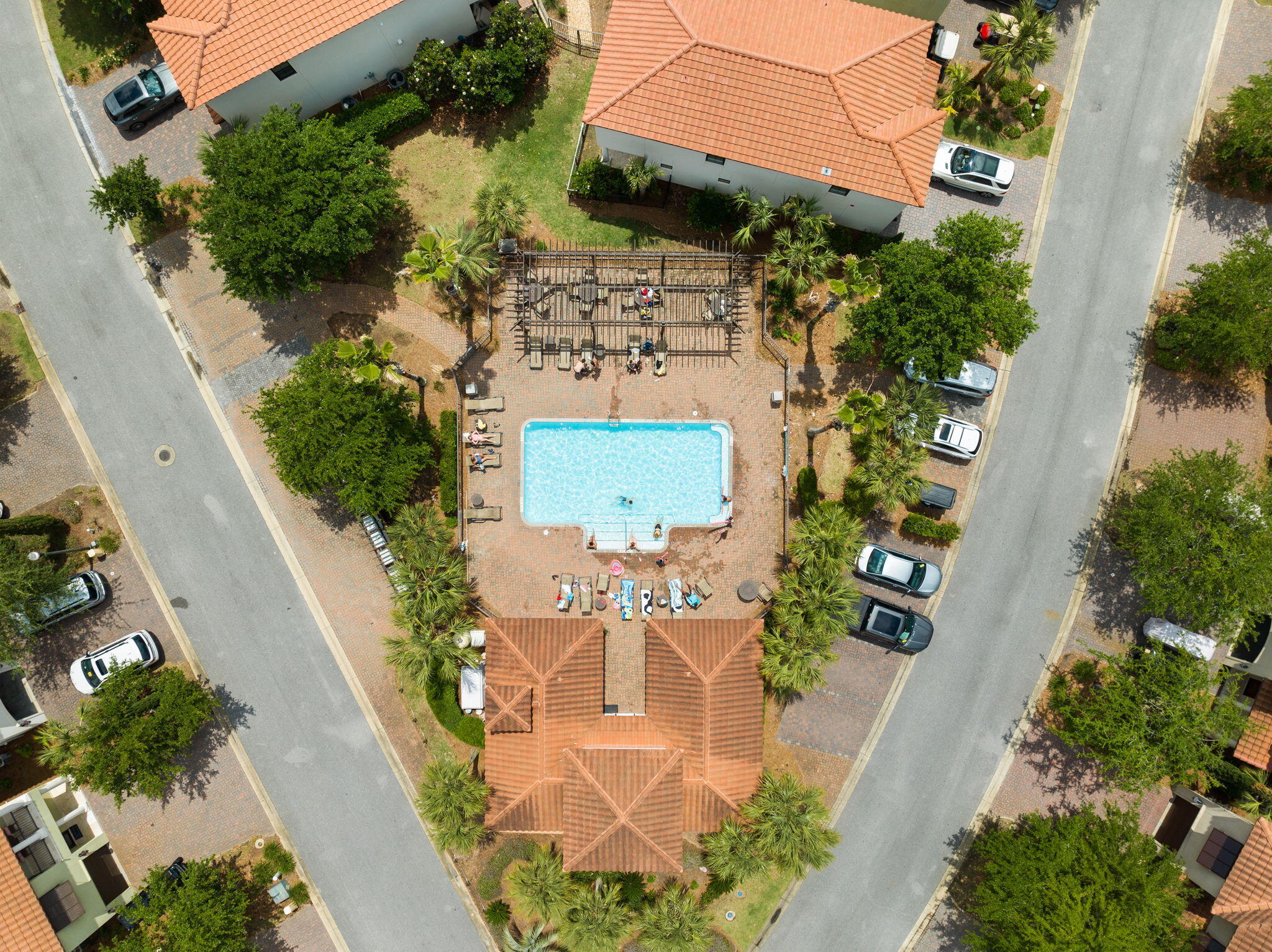 Villa Lago - Residential