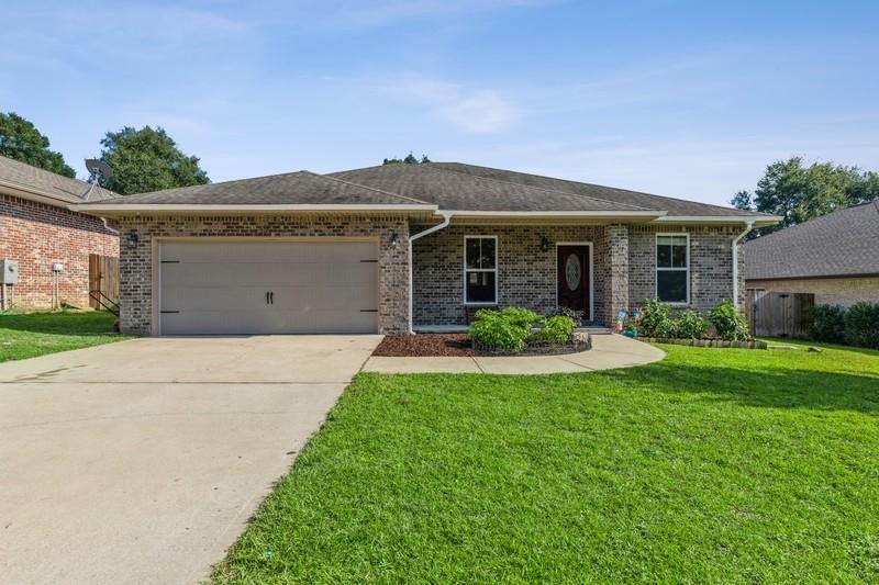 TRAILWOOD ESTATES - Residential