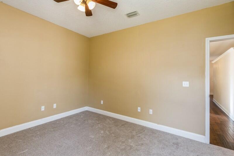 TRAILWOOD ESTATES - Residential