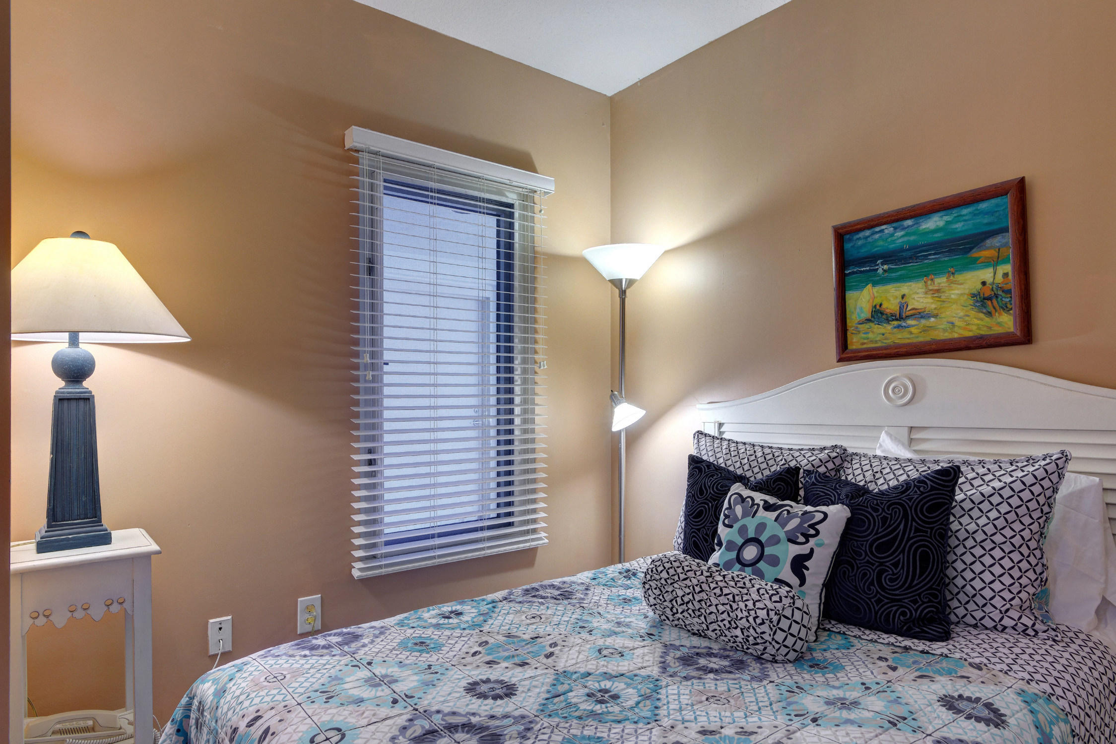 STERLING SHORES - Residential