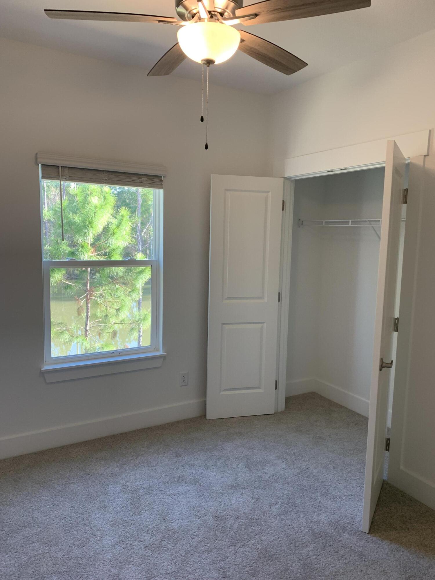 VERANDAS AT FREEPORT - Residential Lease