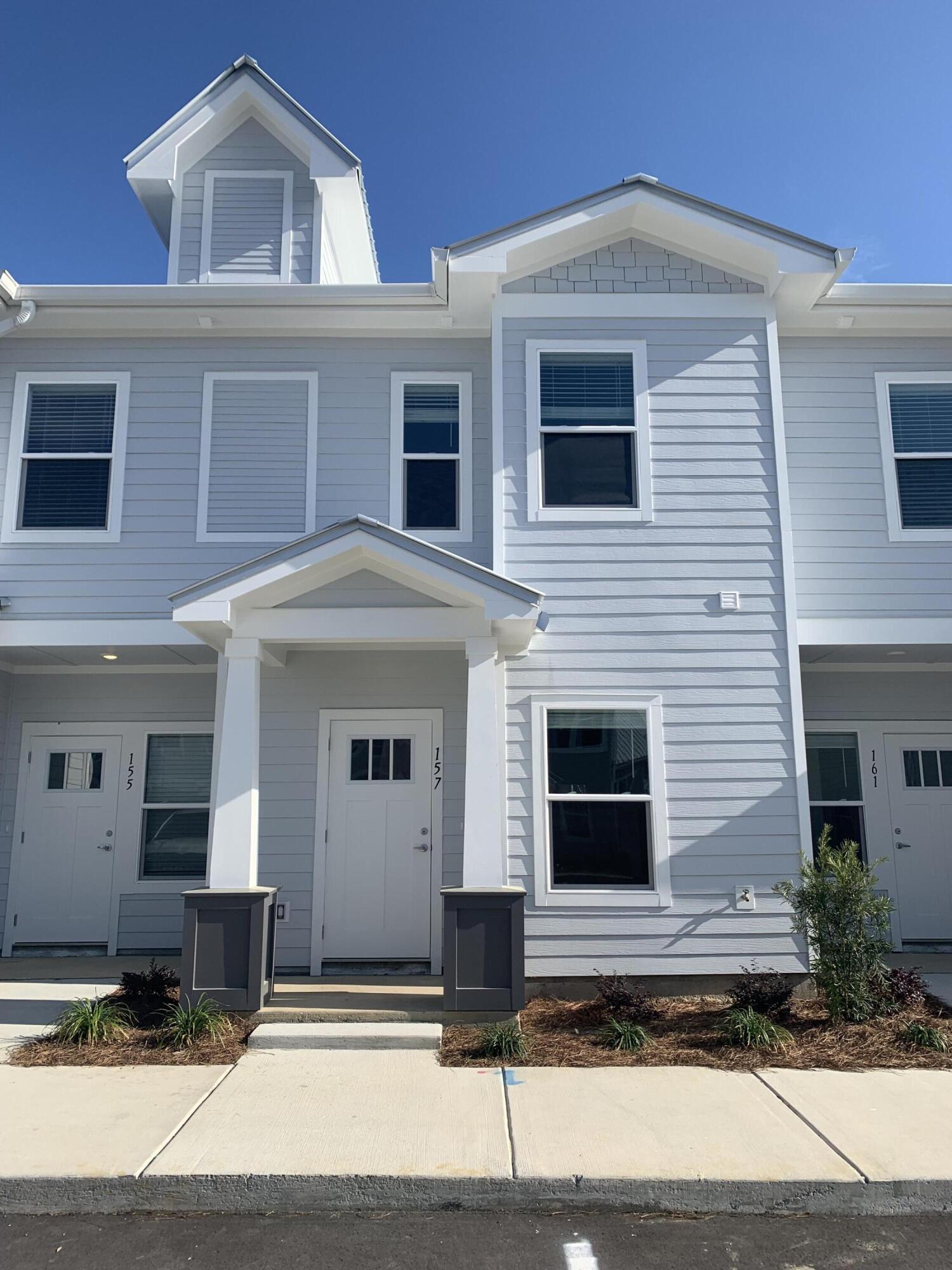 VERANDAS AT FREEPORT - Residential Lease