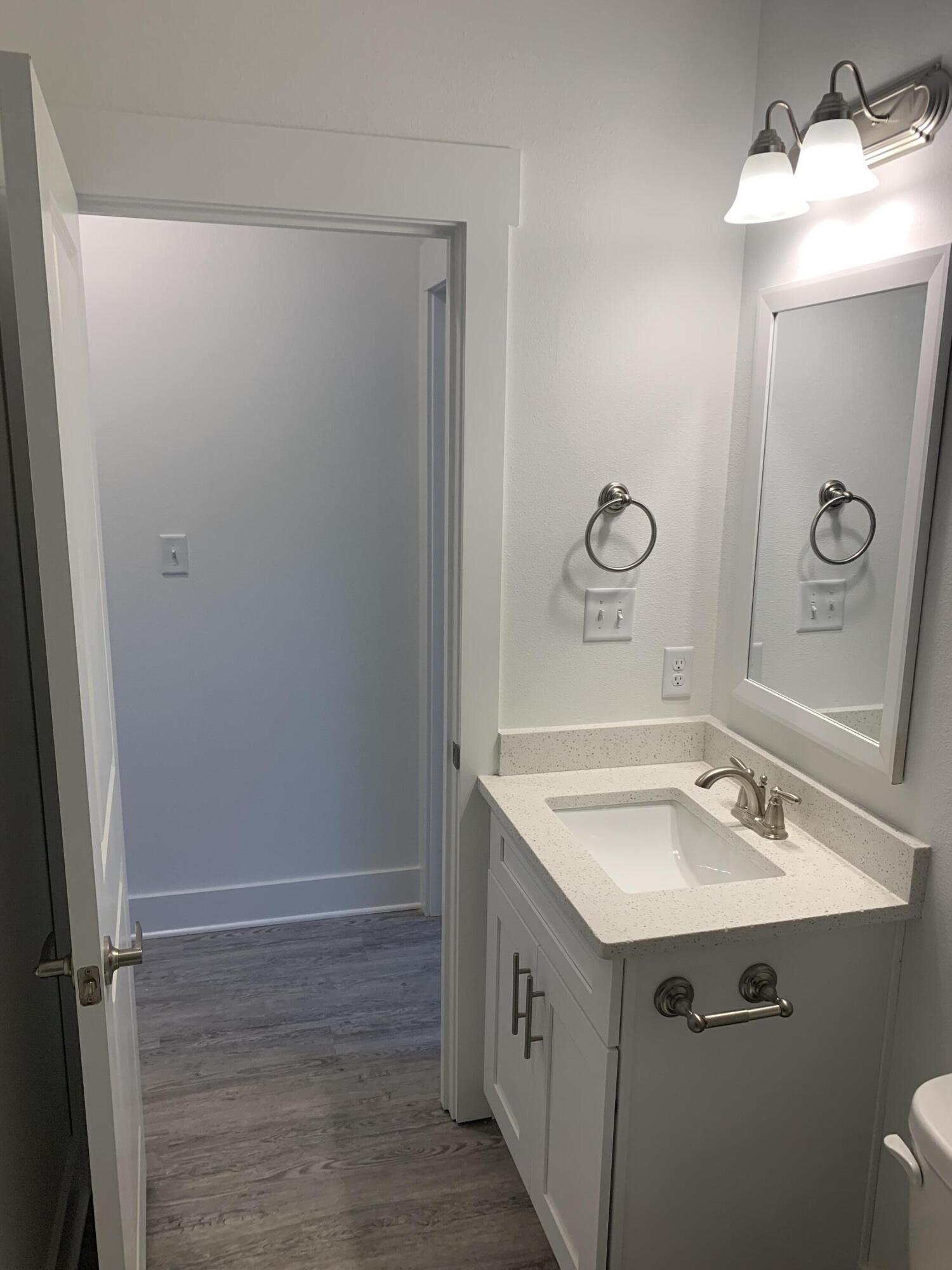 VERANDAS AT FREEPORT - Residential Lease