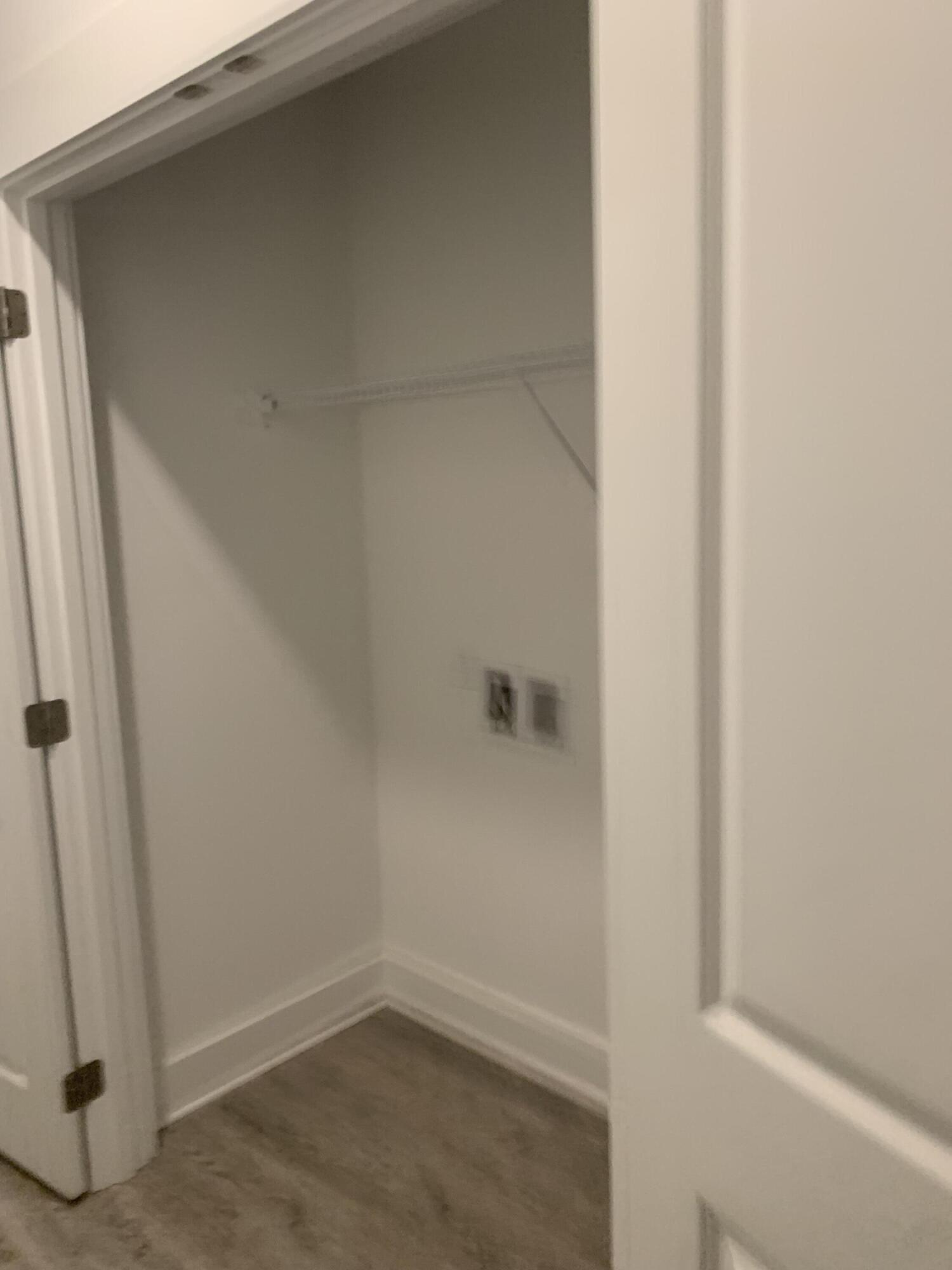 VERANDAS AT FREEPORT - Residential Lease