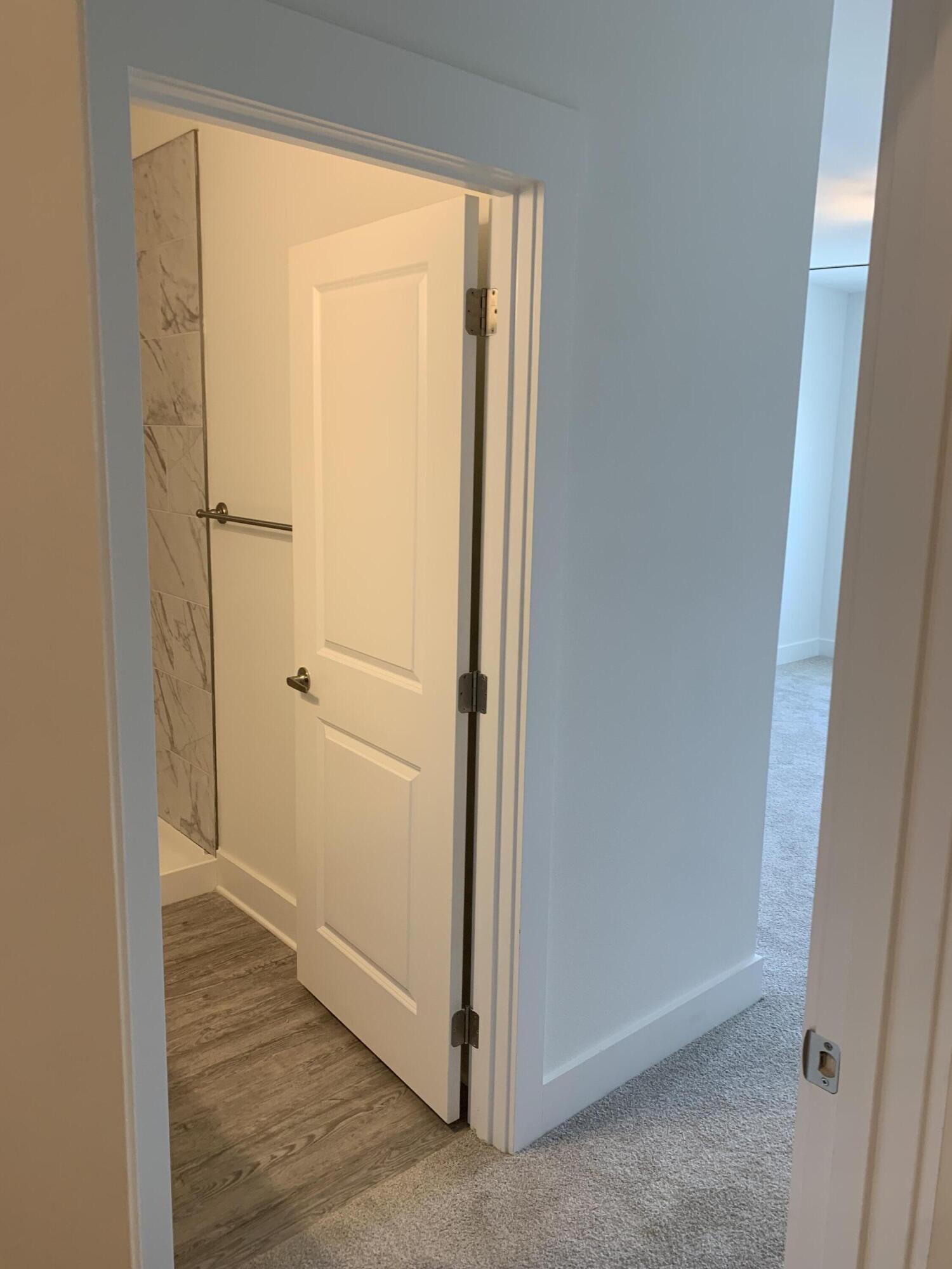 VERANDAS AT FREEPORT - Residential Lease