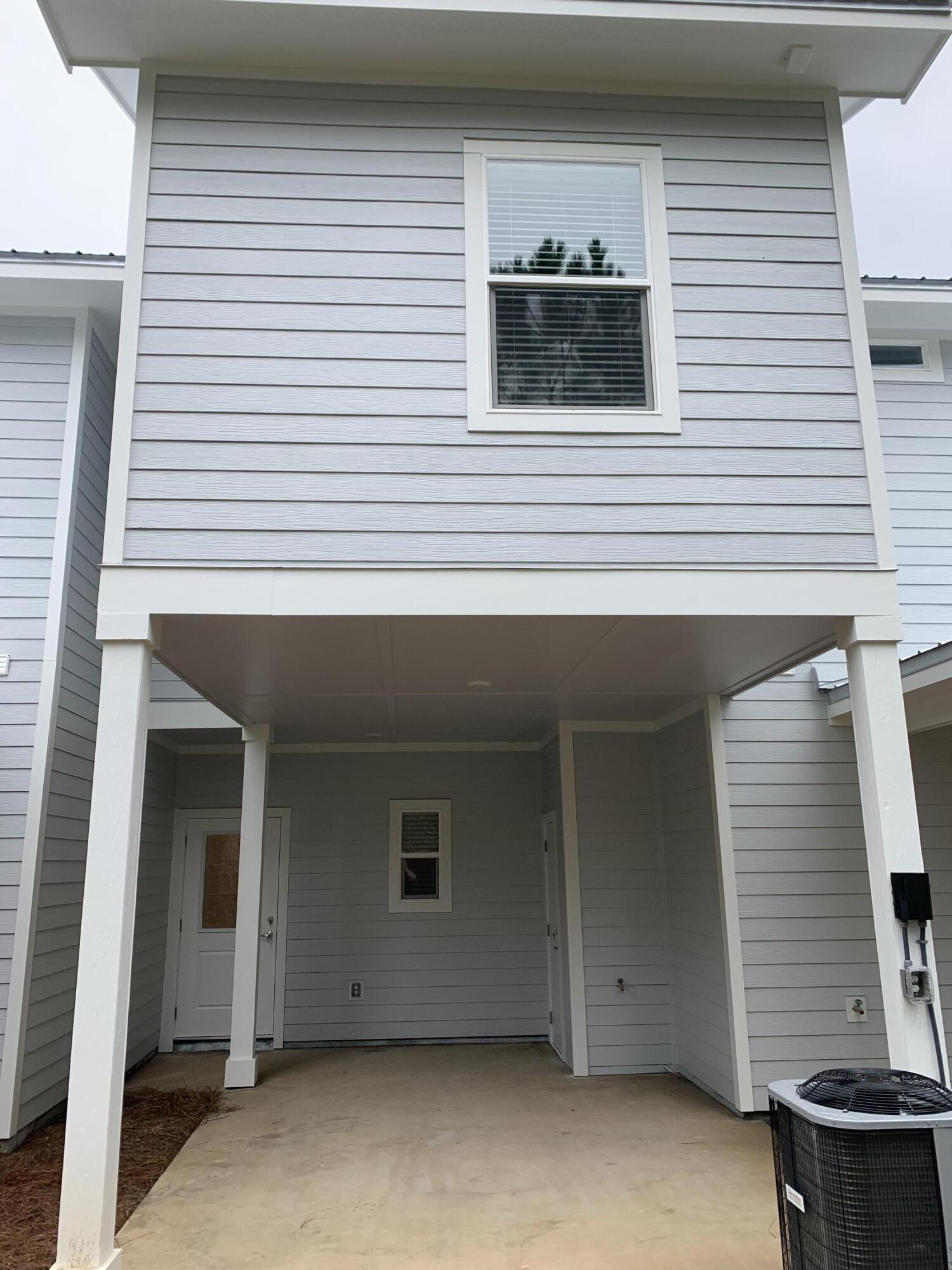 VERANDAS AT FREEPORT - Residential Lease