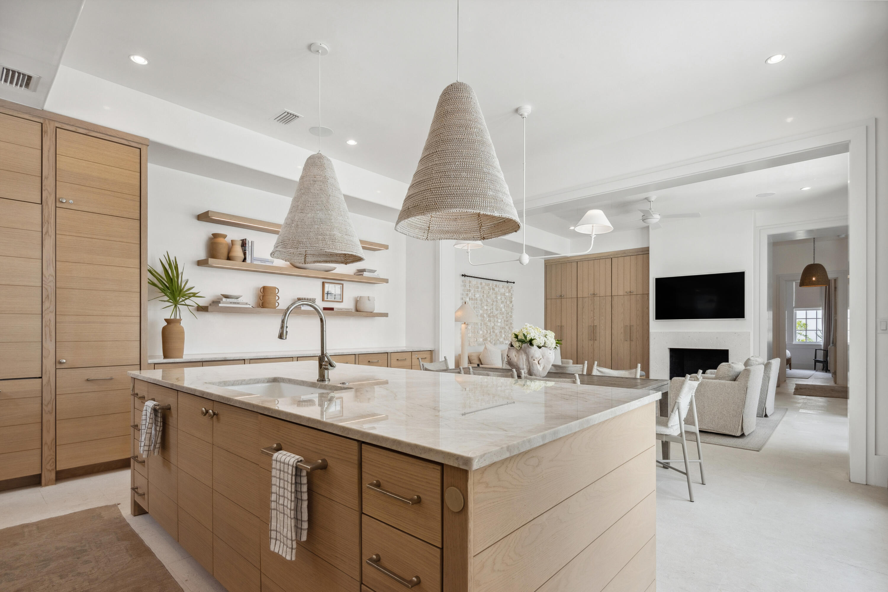 ALYS BEACH - Residential