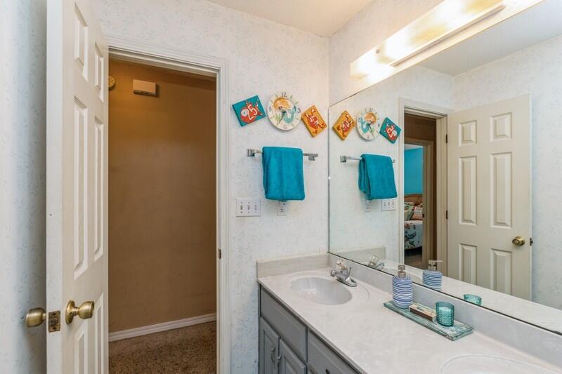 ROCKY BAYOU ESTATES 10B - Residential