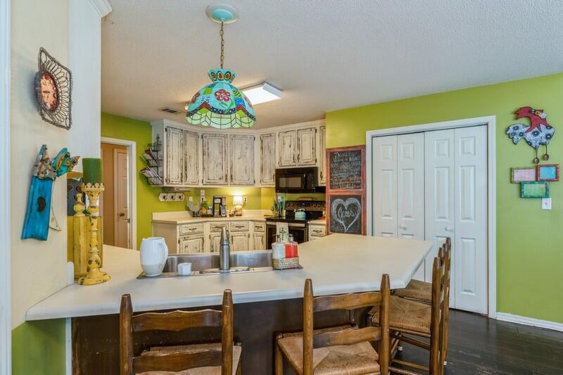 ROCKY BAYOU ESTATES 10B - Residential