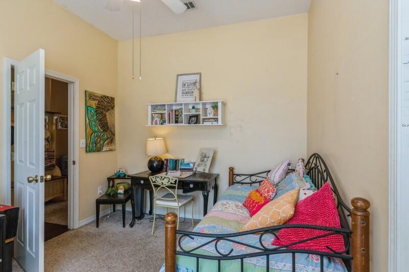 ROCKY BAYOU ESTATES 10B - Residential