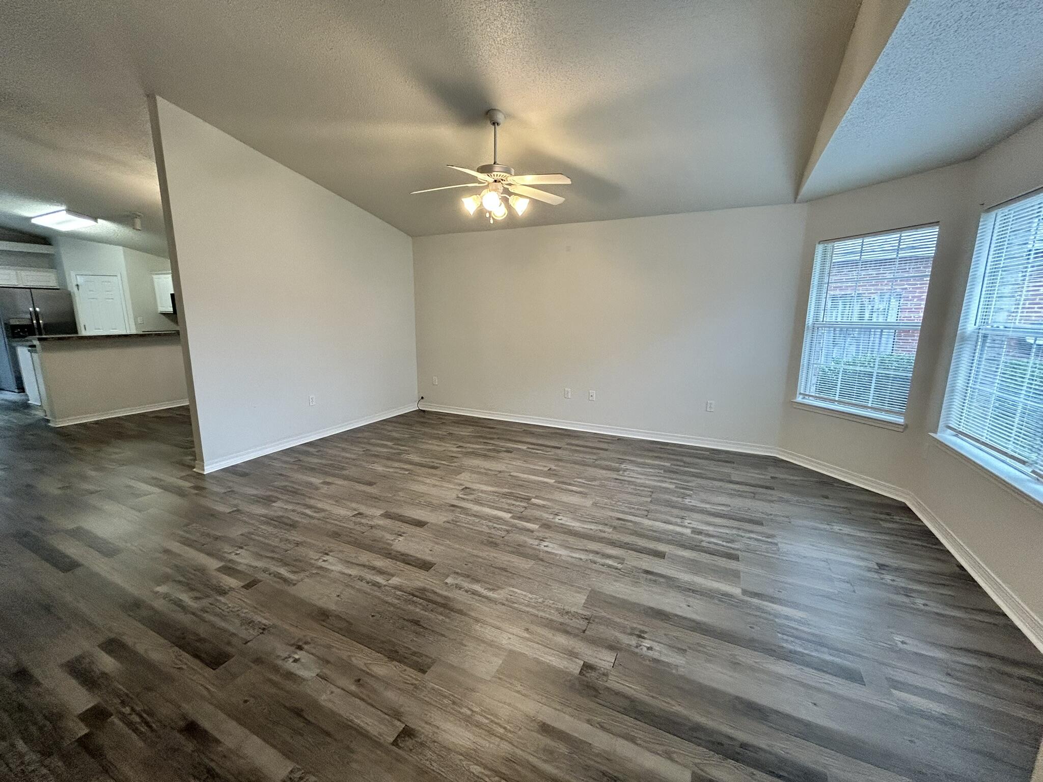 REDSTONE ESTATES - Residential Lease