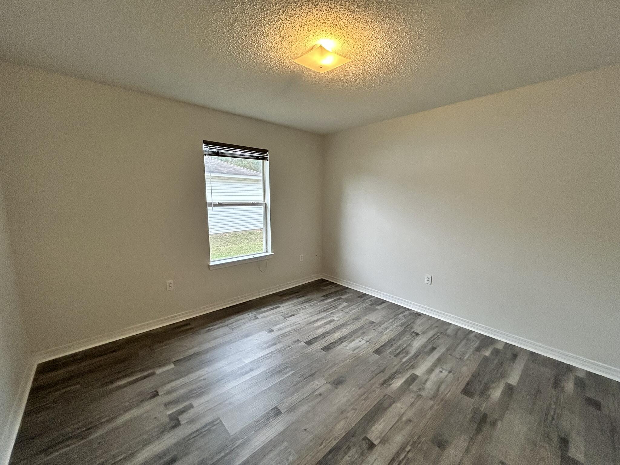 REDSTONE ESTATES - Residential Lease