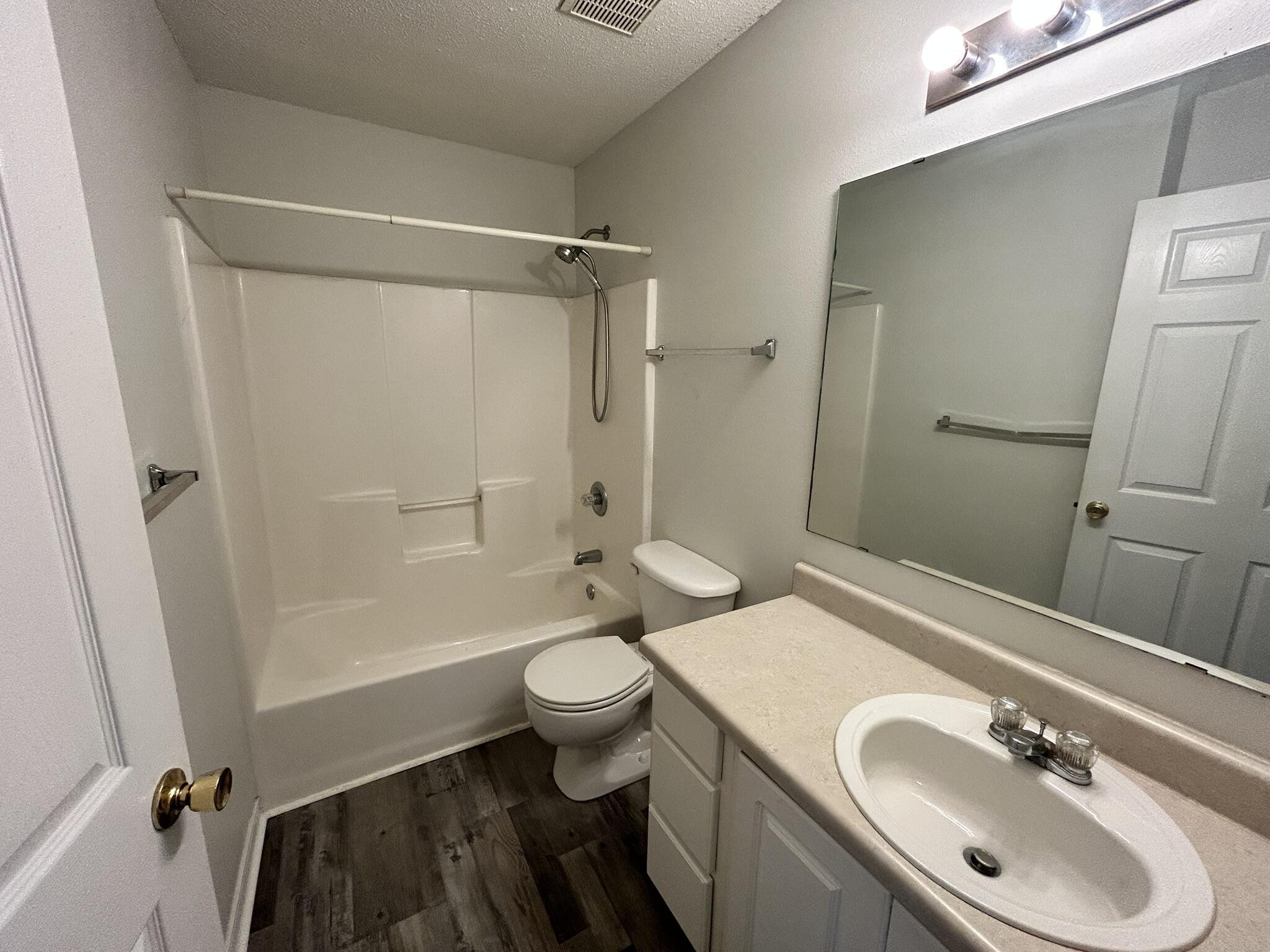 REDSTONE ESTATES - Residential Lease