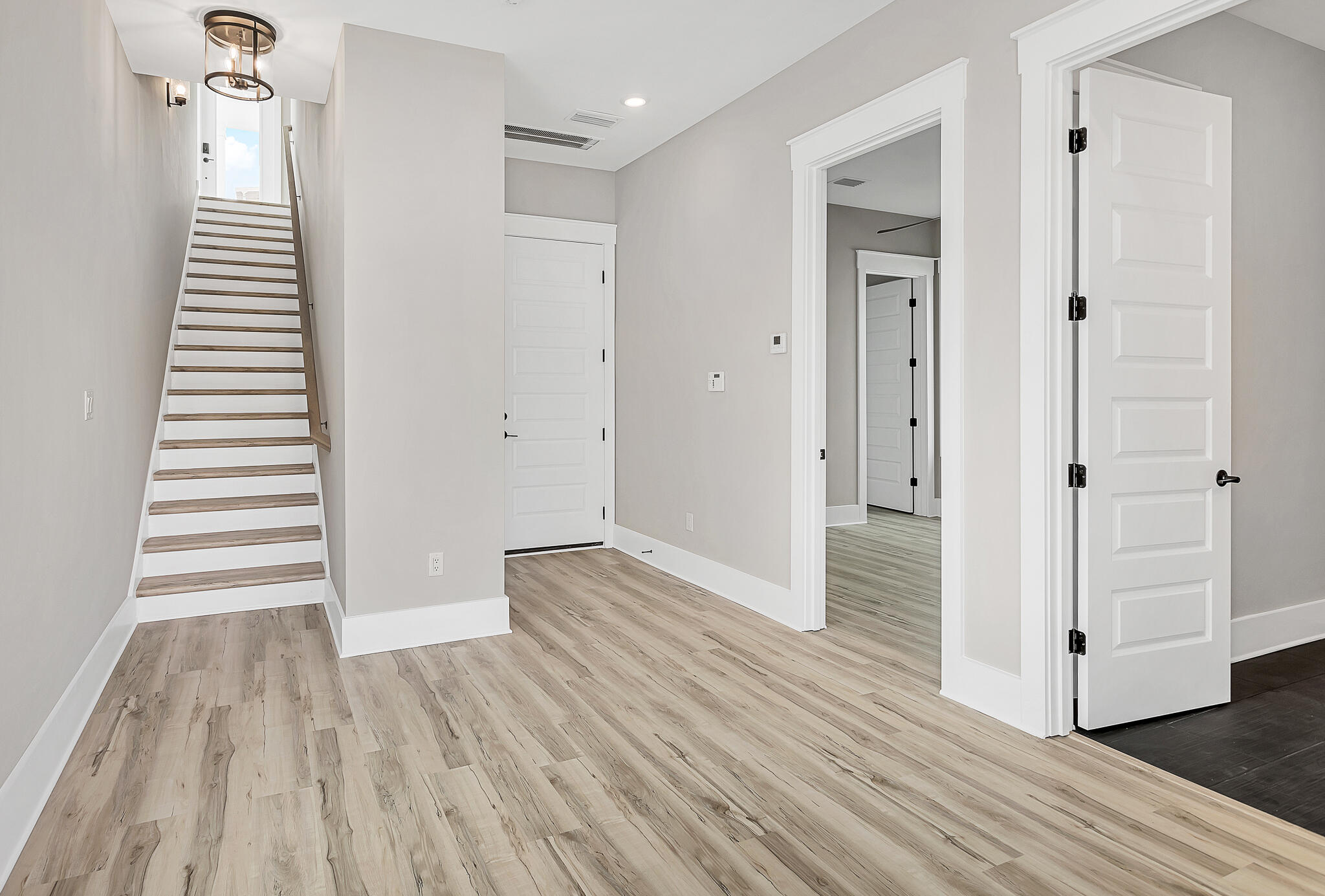 TWIN PALMS - Residential