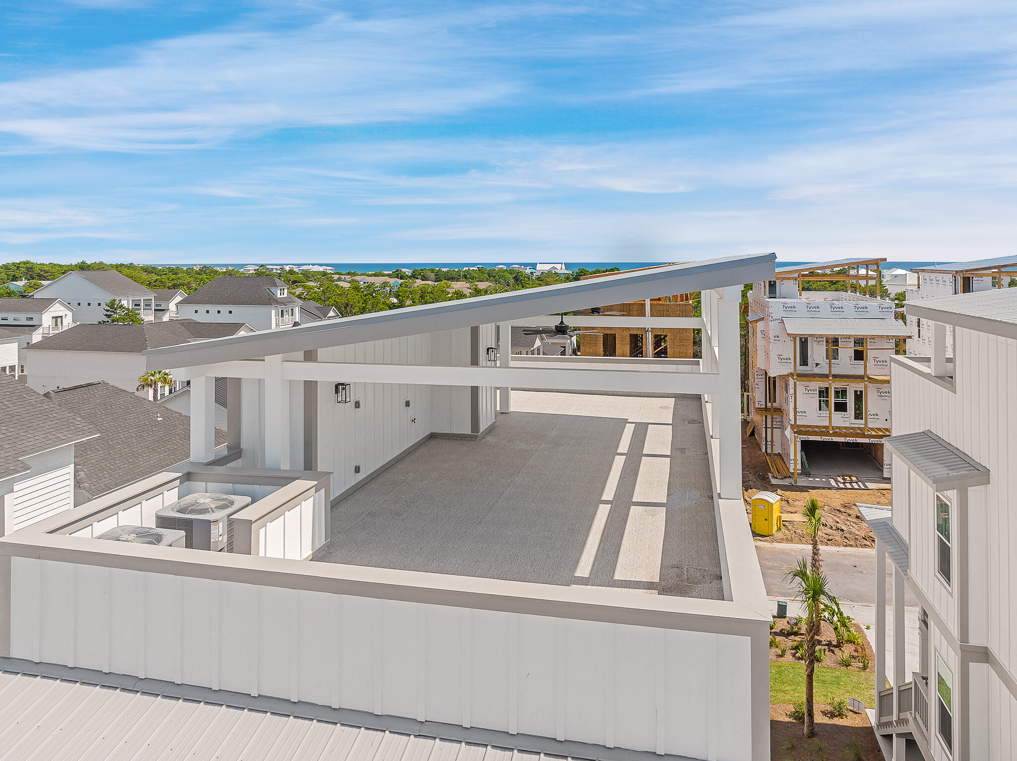 TWIN PALMS - Residential