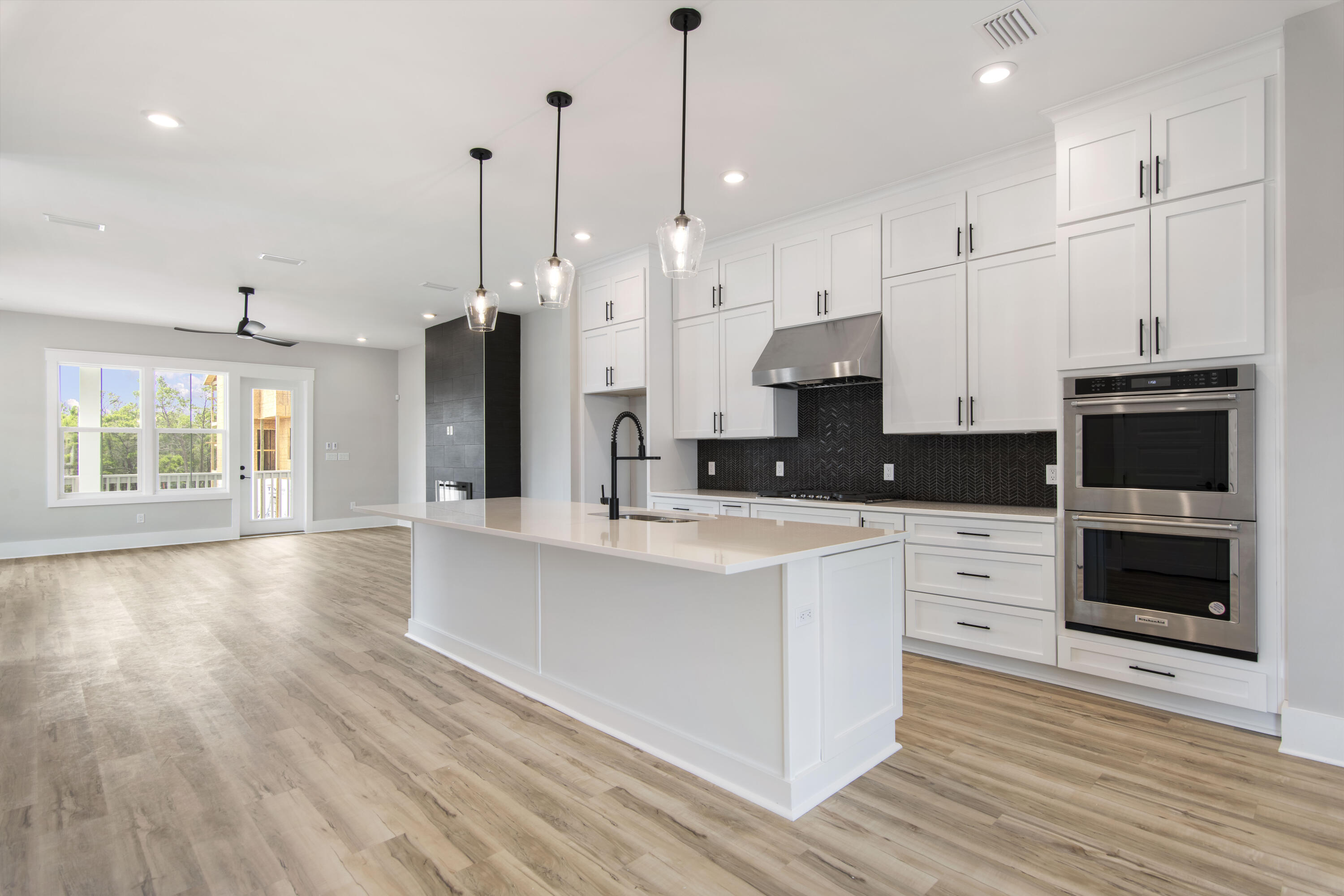 TWIN PALMS - Residential