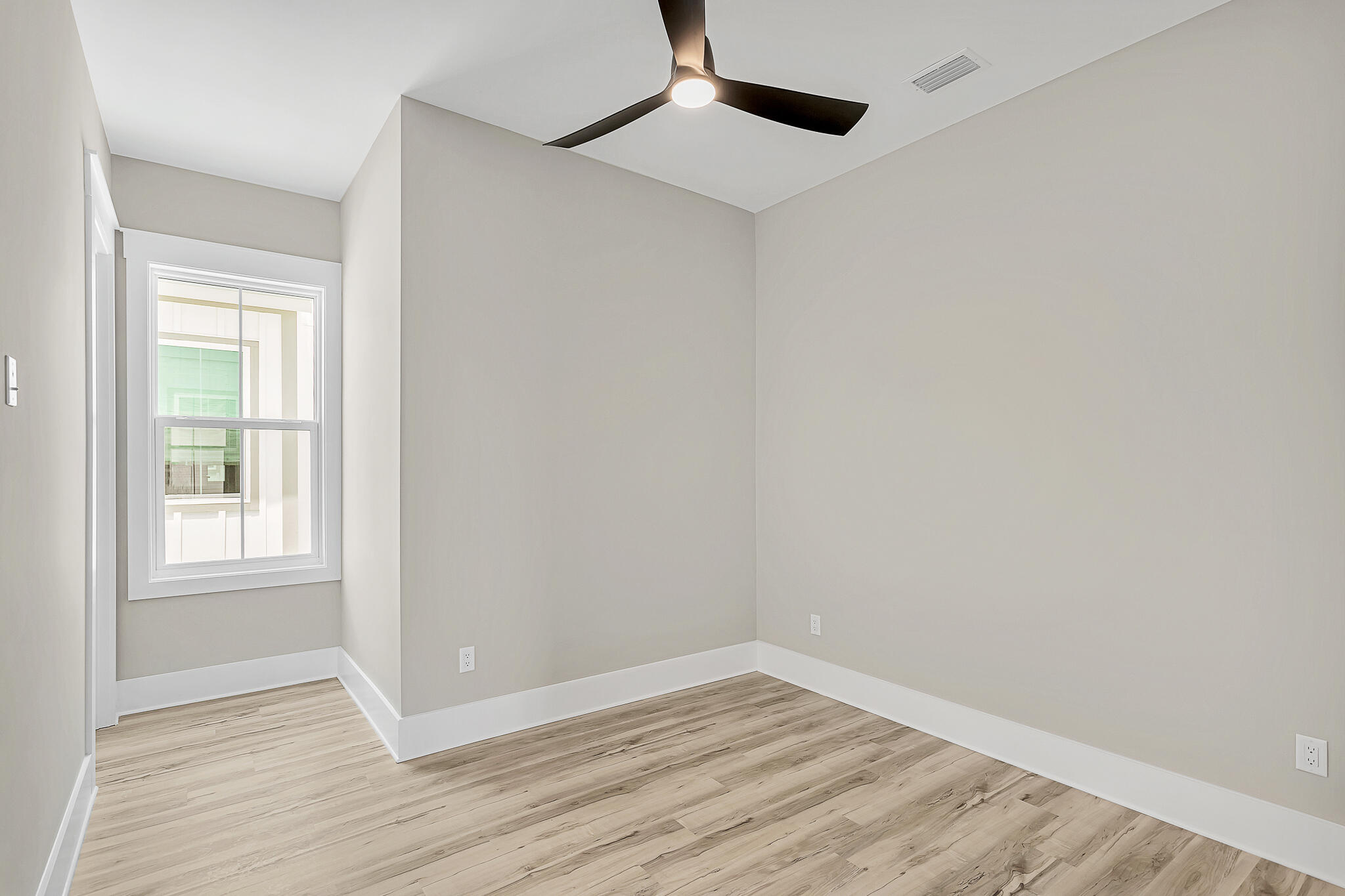 TWIN PALMS - Residential