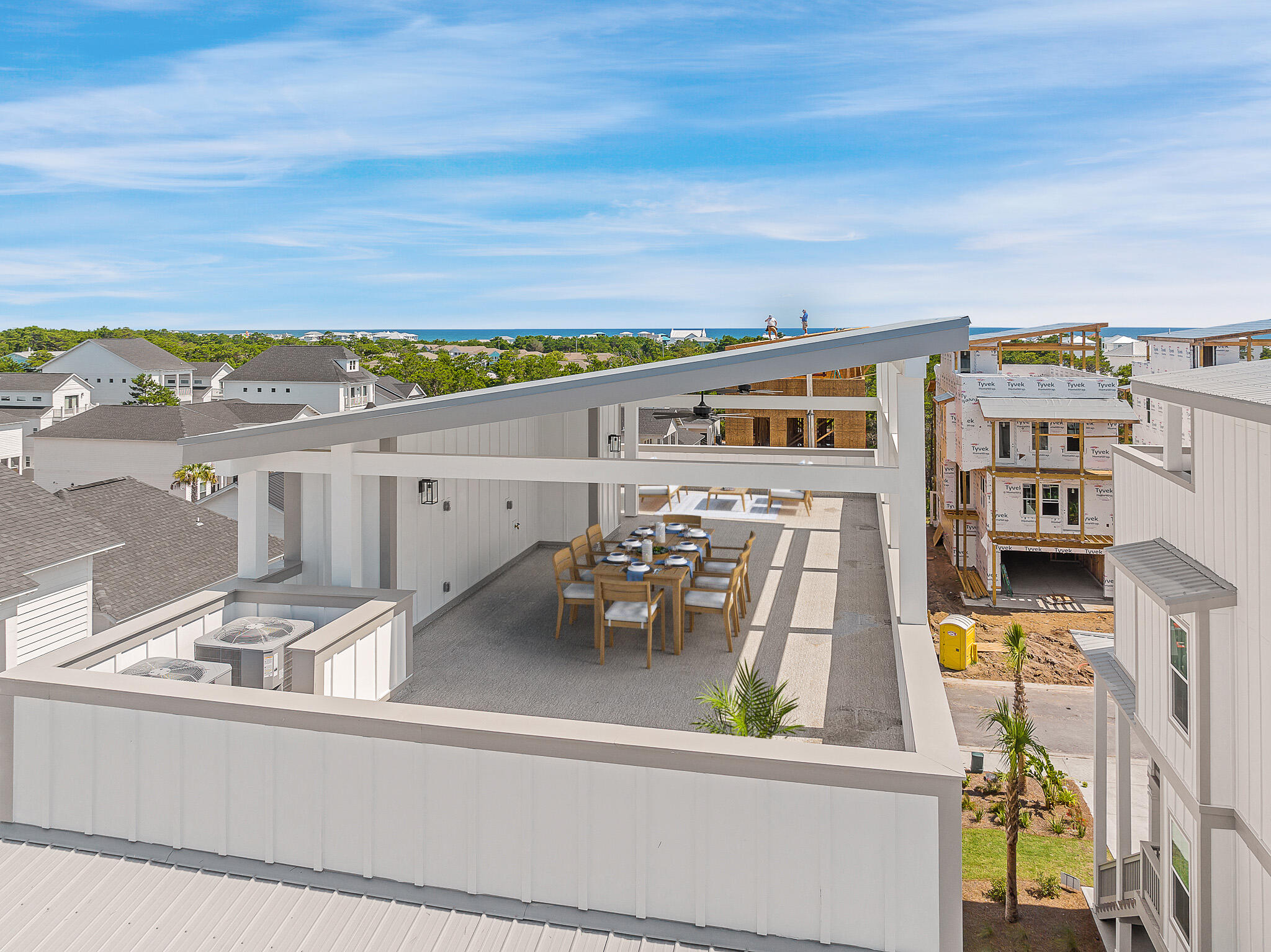 TWIN PALMS - Residential