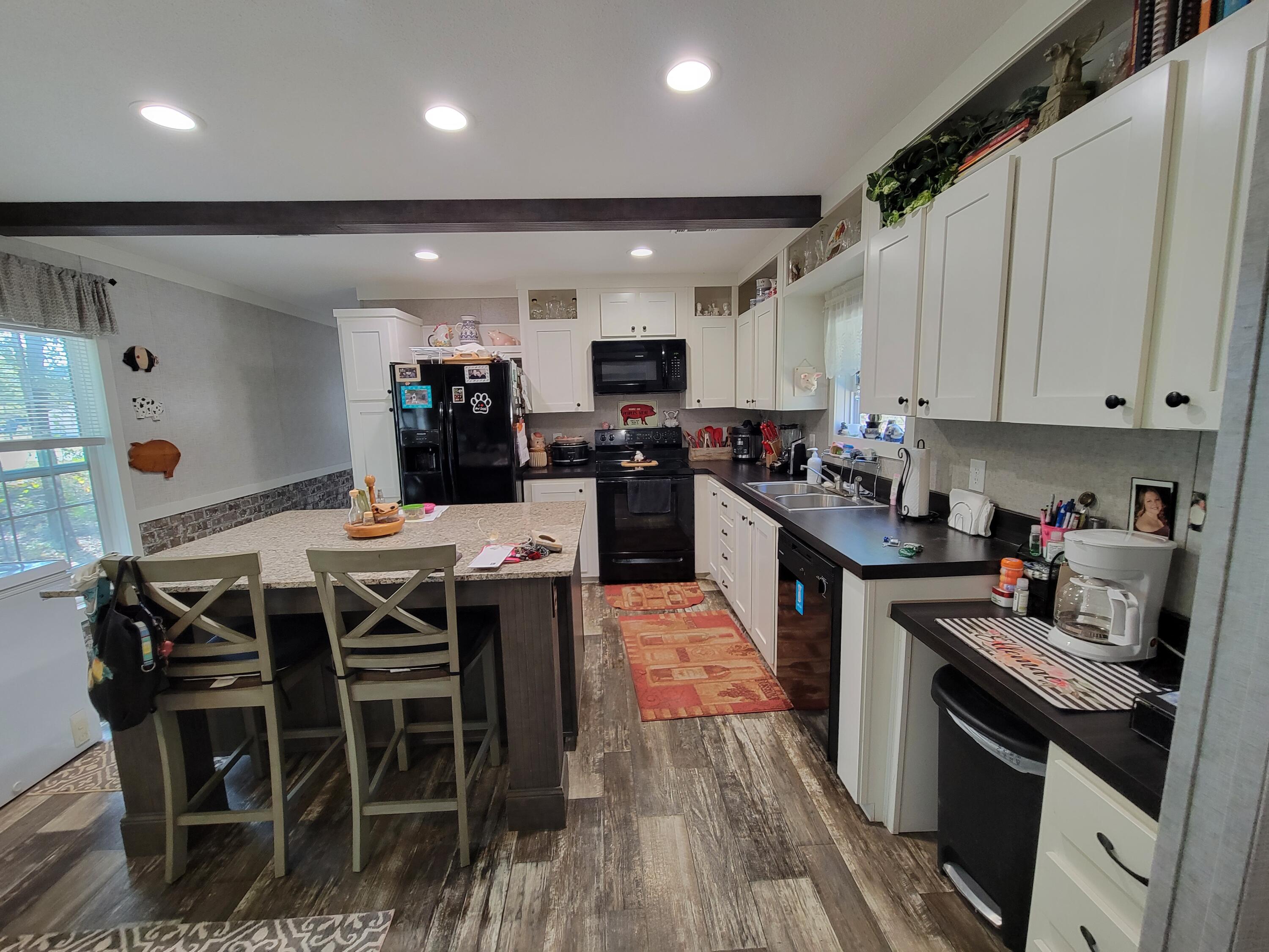 OAKWOOD LAKES ESTATES Unit 7 Oakwood Hills - Residential
