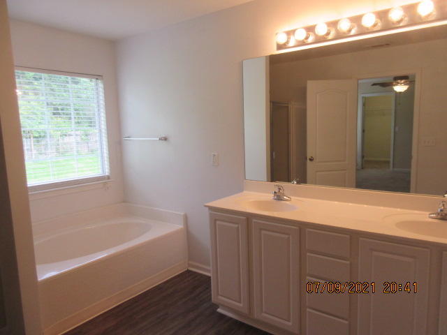 SANDY RIDGE ESTATES - Residential