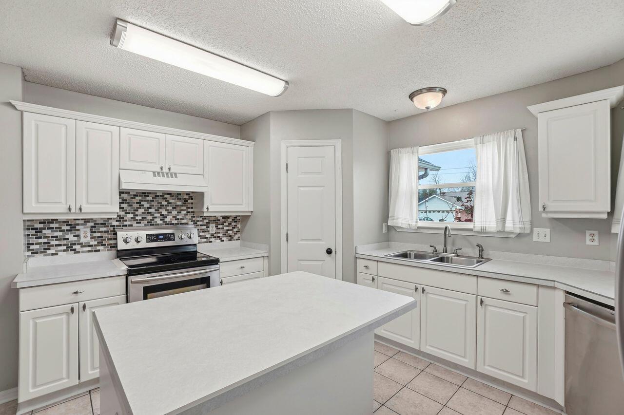 COUNTRYVIEW ESTATES 4TH ADDN PH 4 - Residential