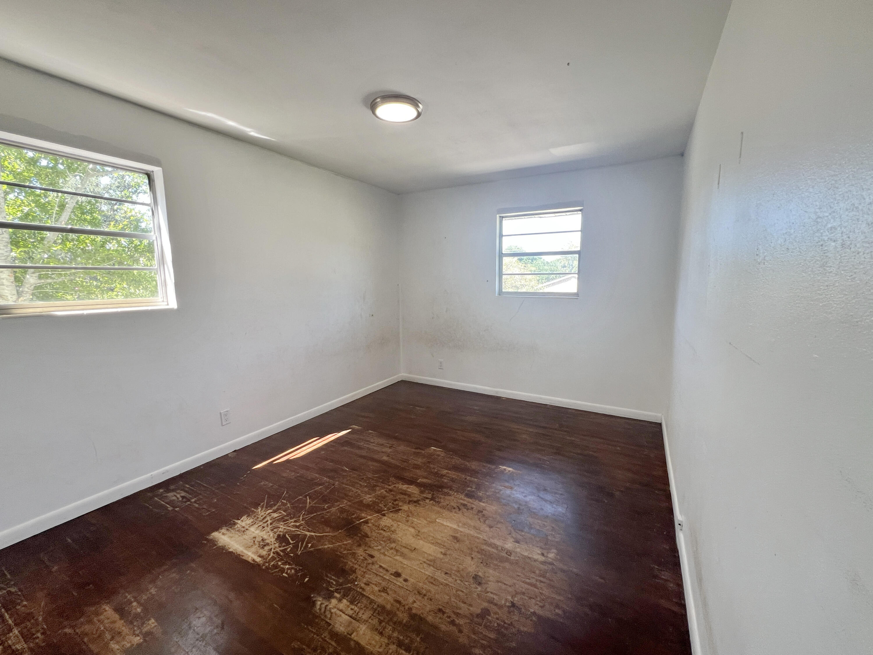 OAKFIELD ACRES - Residential