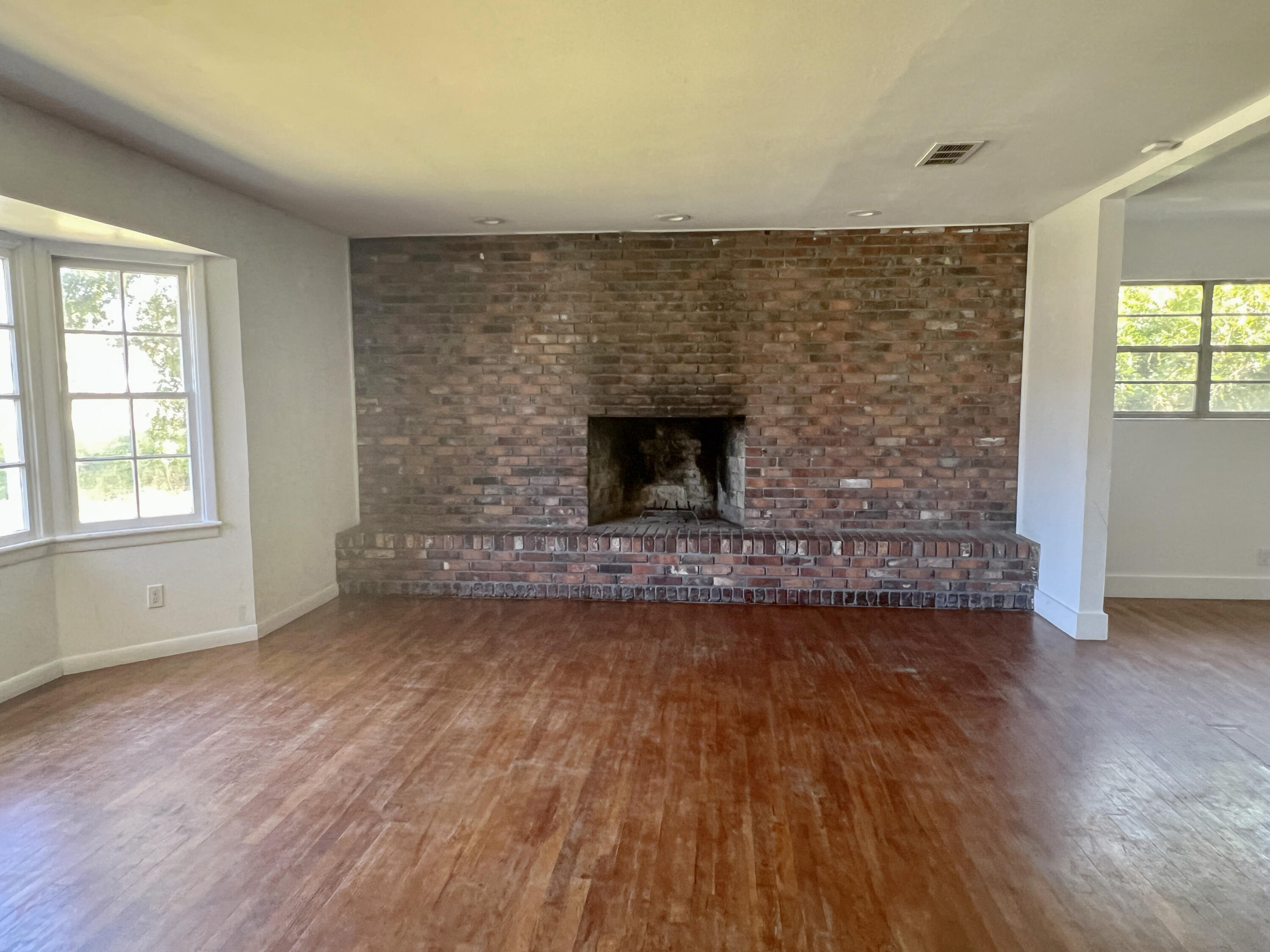 OAKFIELD ACRES - Residential