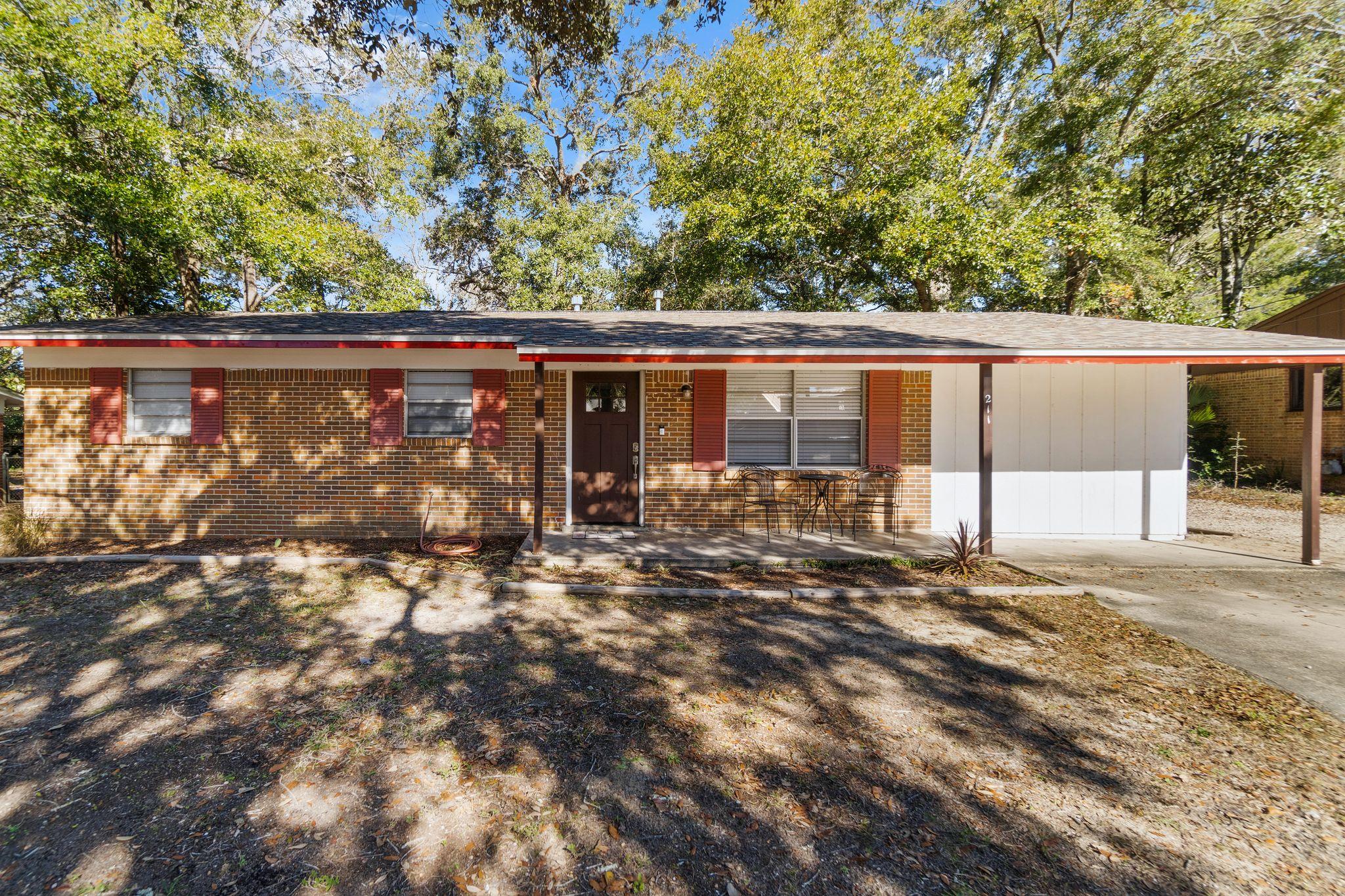 PINECREST HILLS - Residential