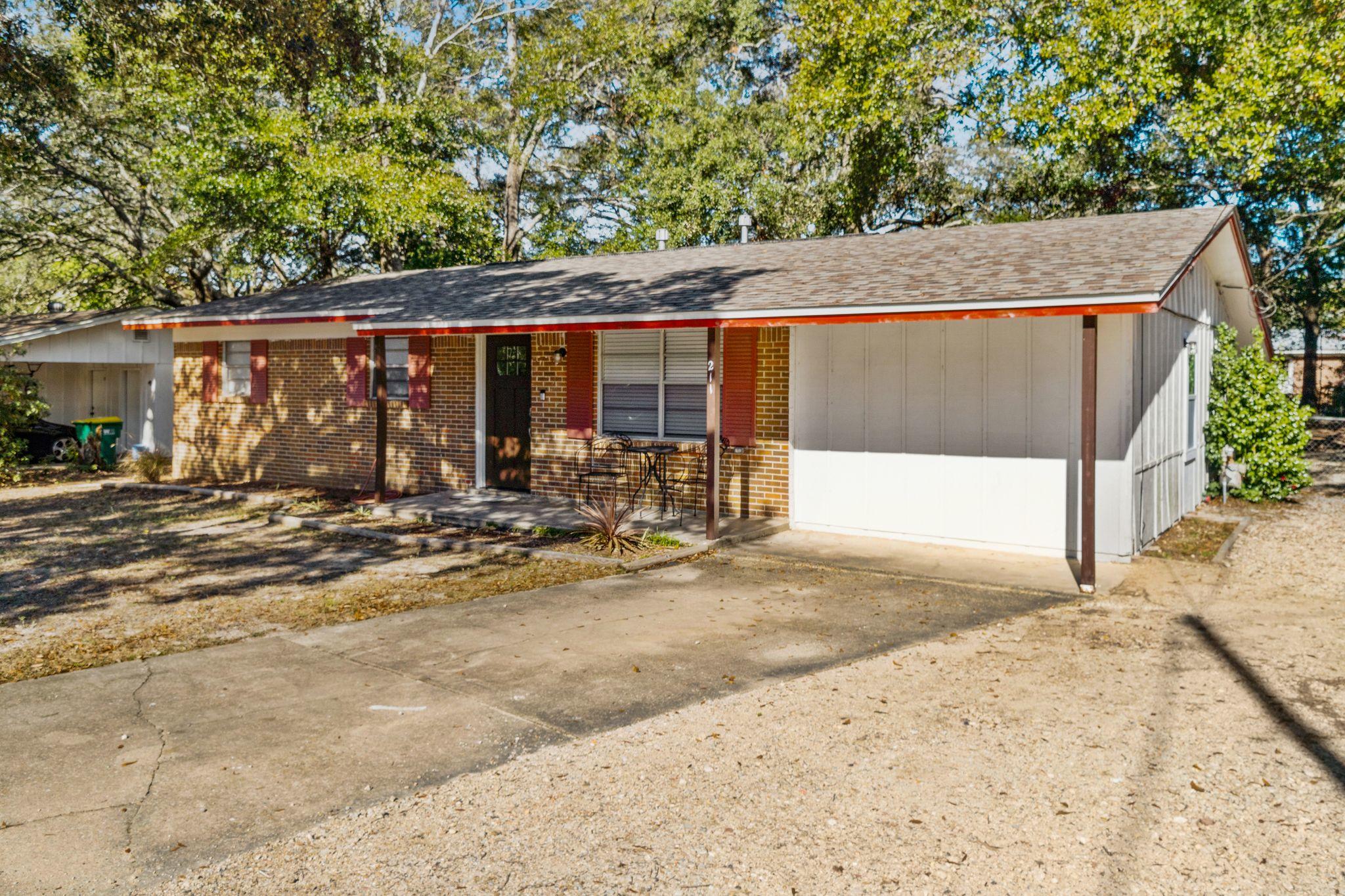 PINECREST HILLS - Residential