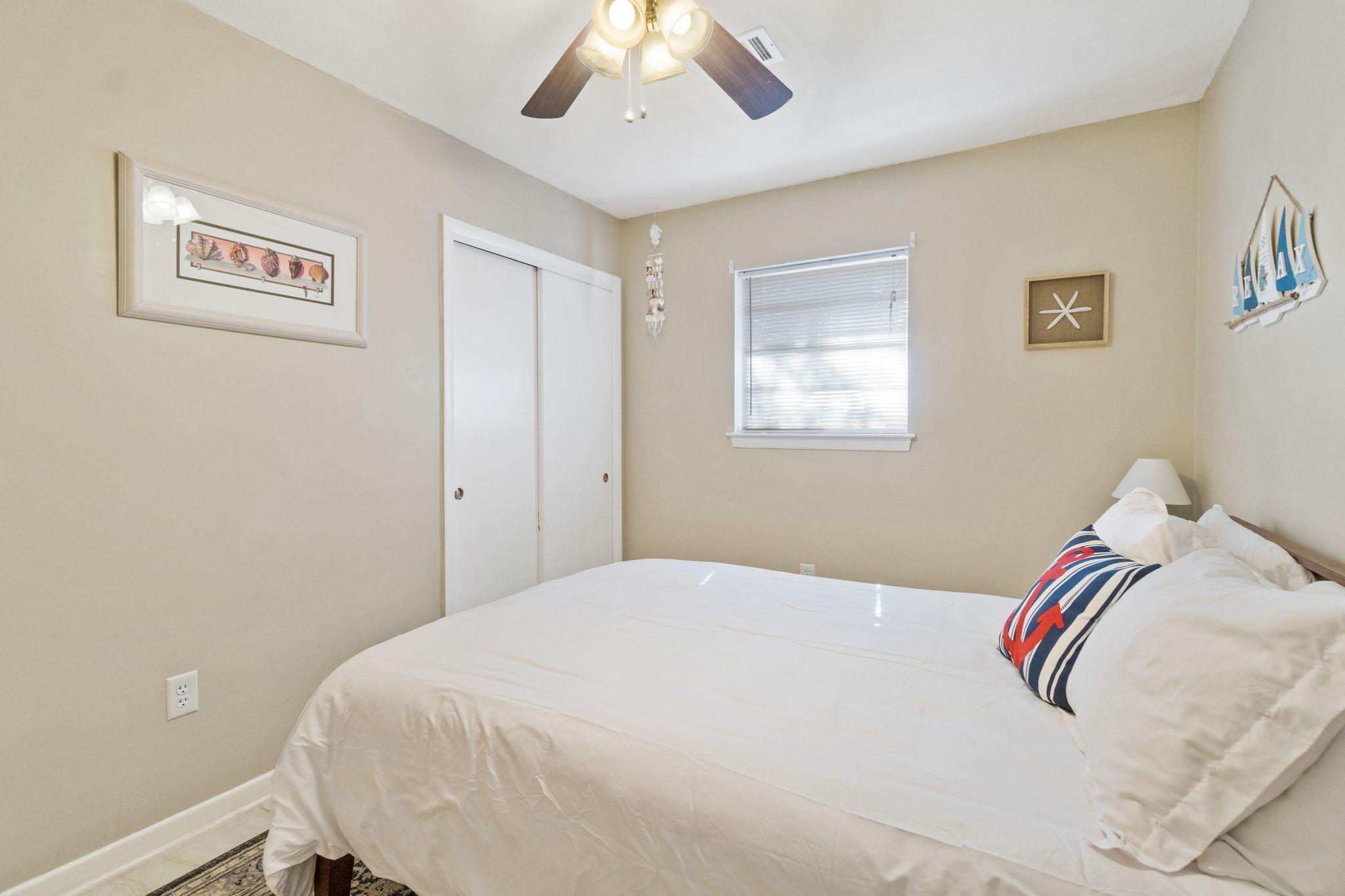 PINECREST HILLS - Residential