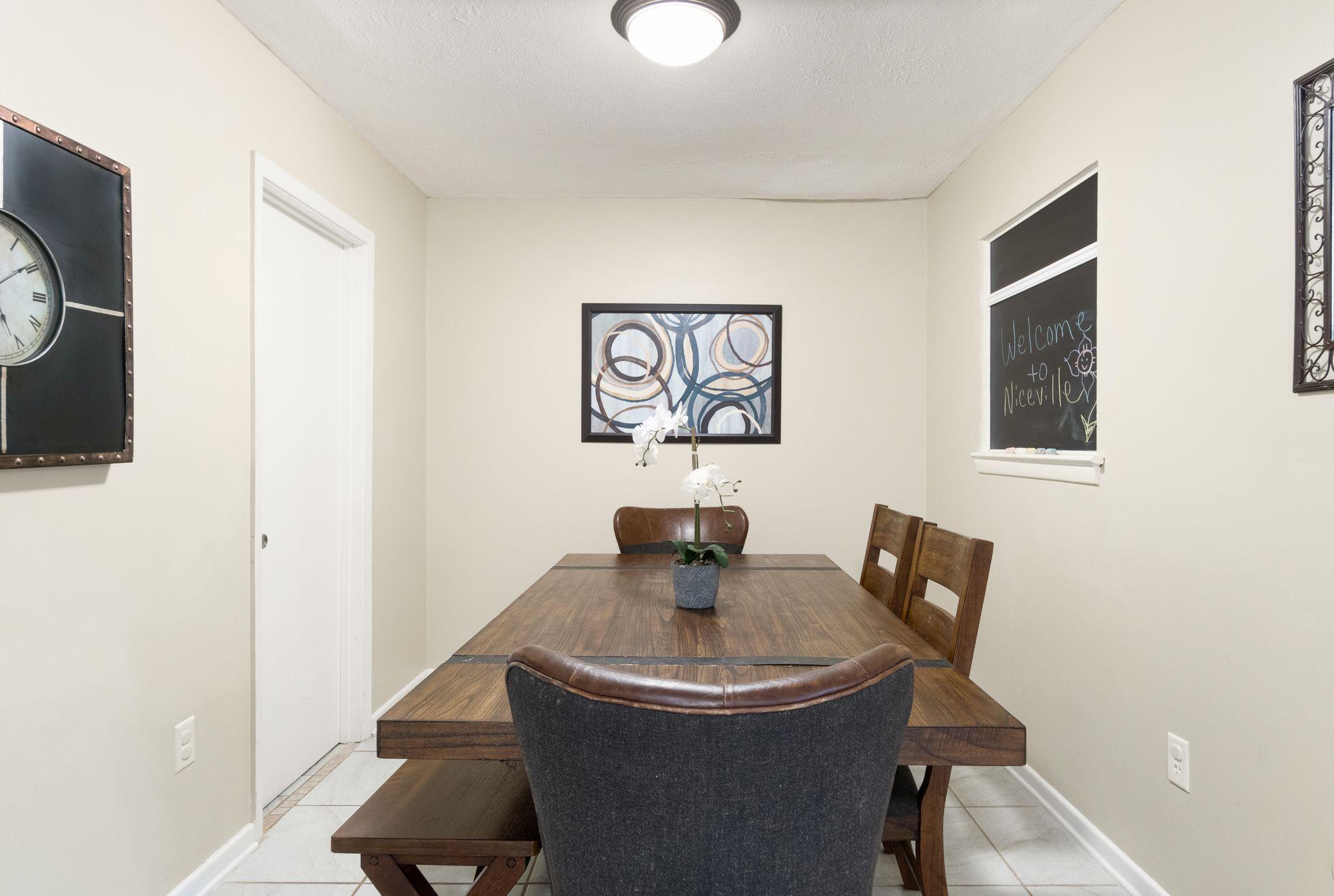 PINECREST HILLS - Residential