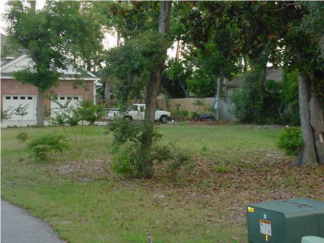 PIRATES LANDING - Land