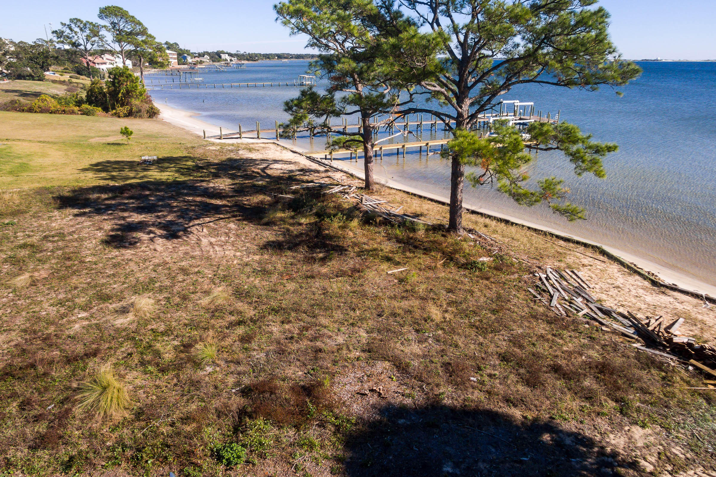 WATERLOO ESTATES - Land