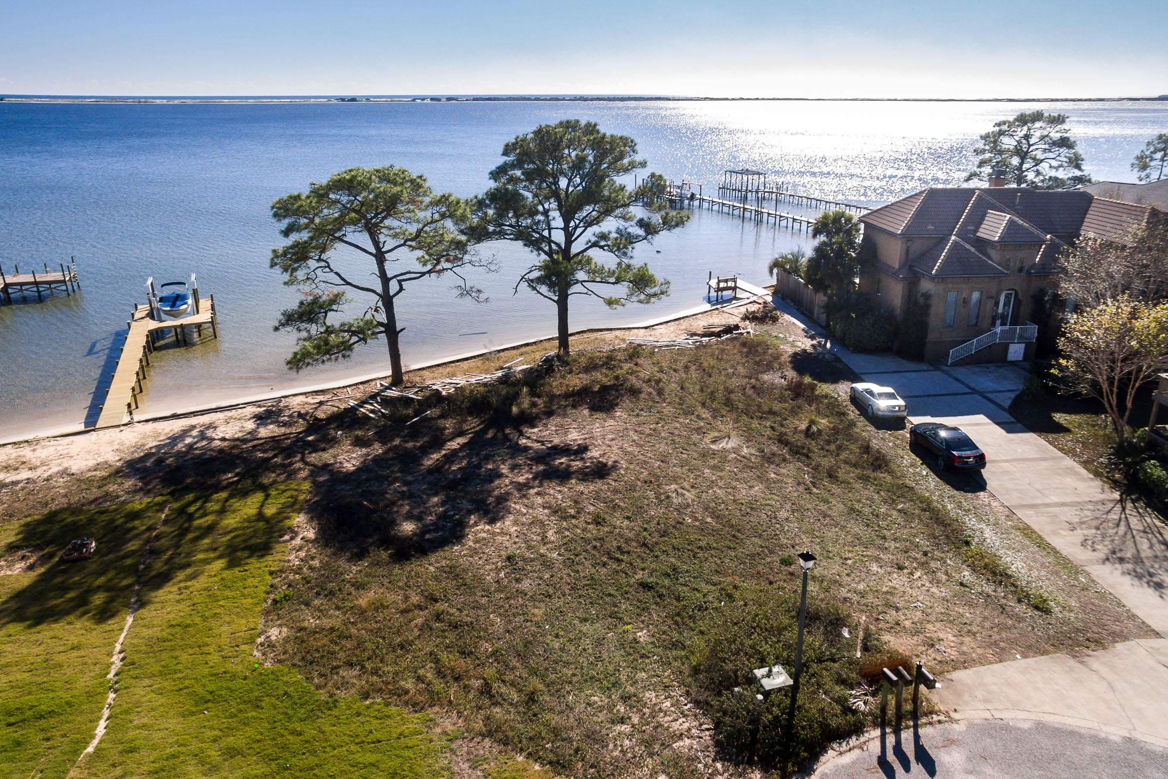 WATERLOO ESTATES - Land