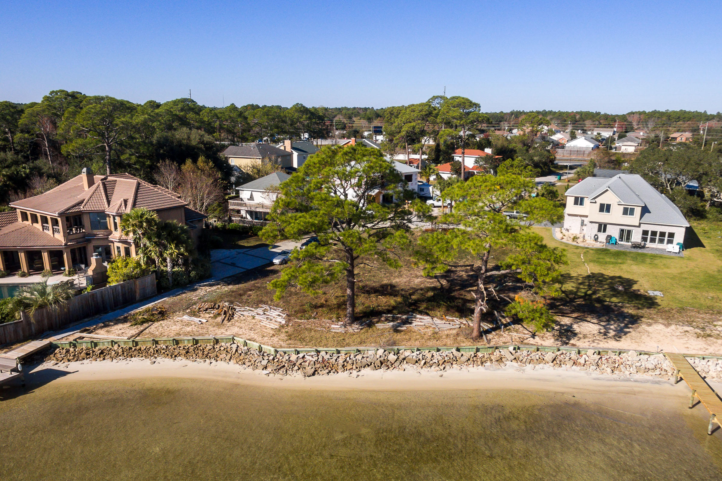 WATERLOO ESTATES - Land