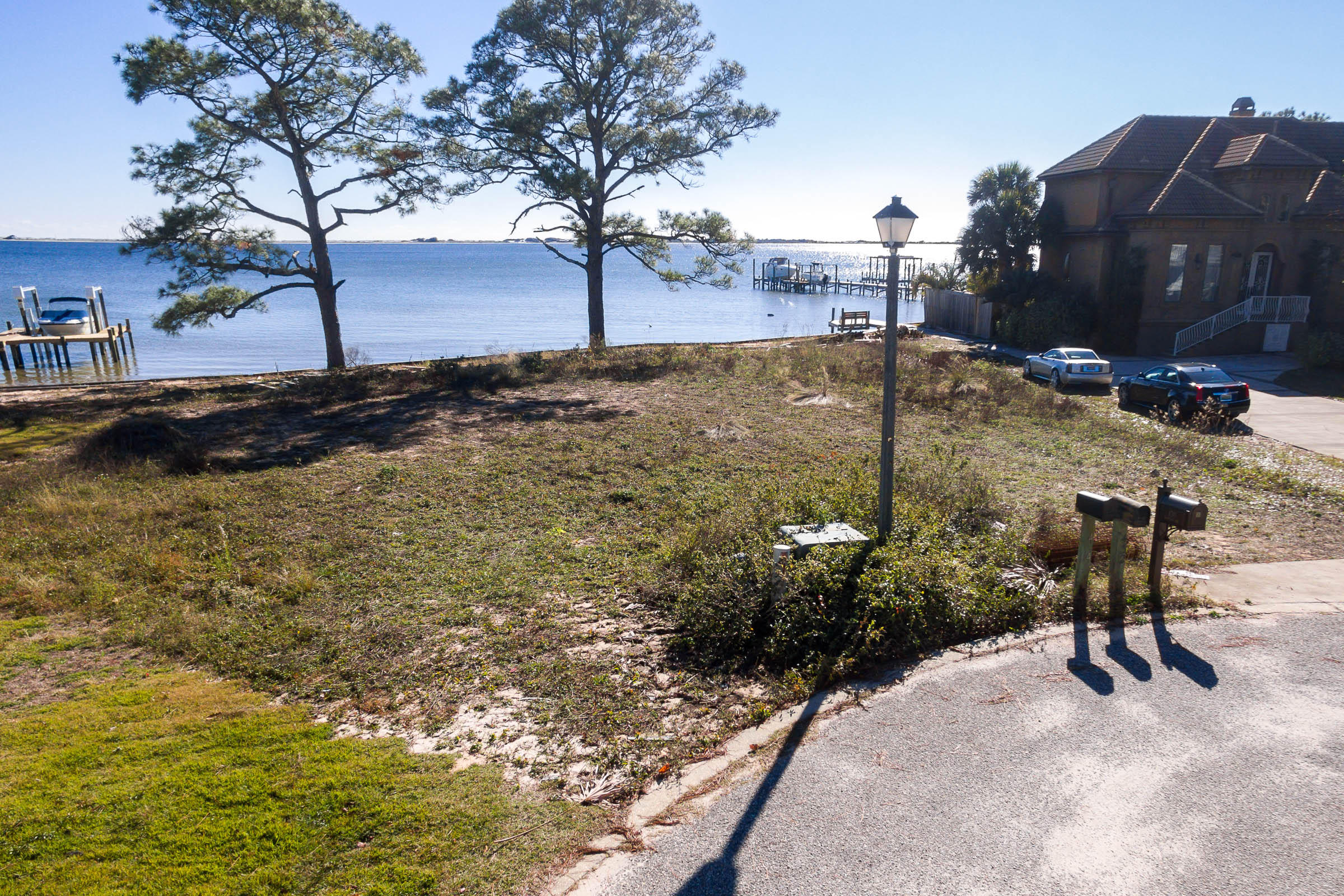 WATERLOO ESTATES - Land