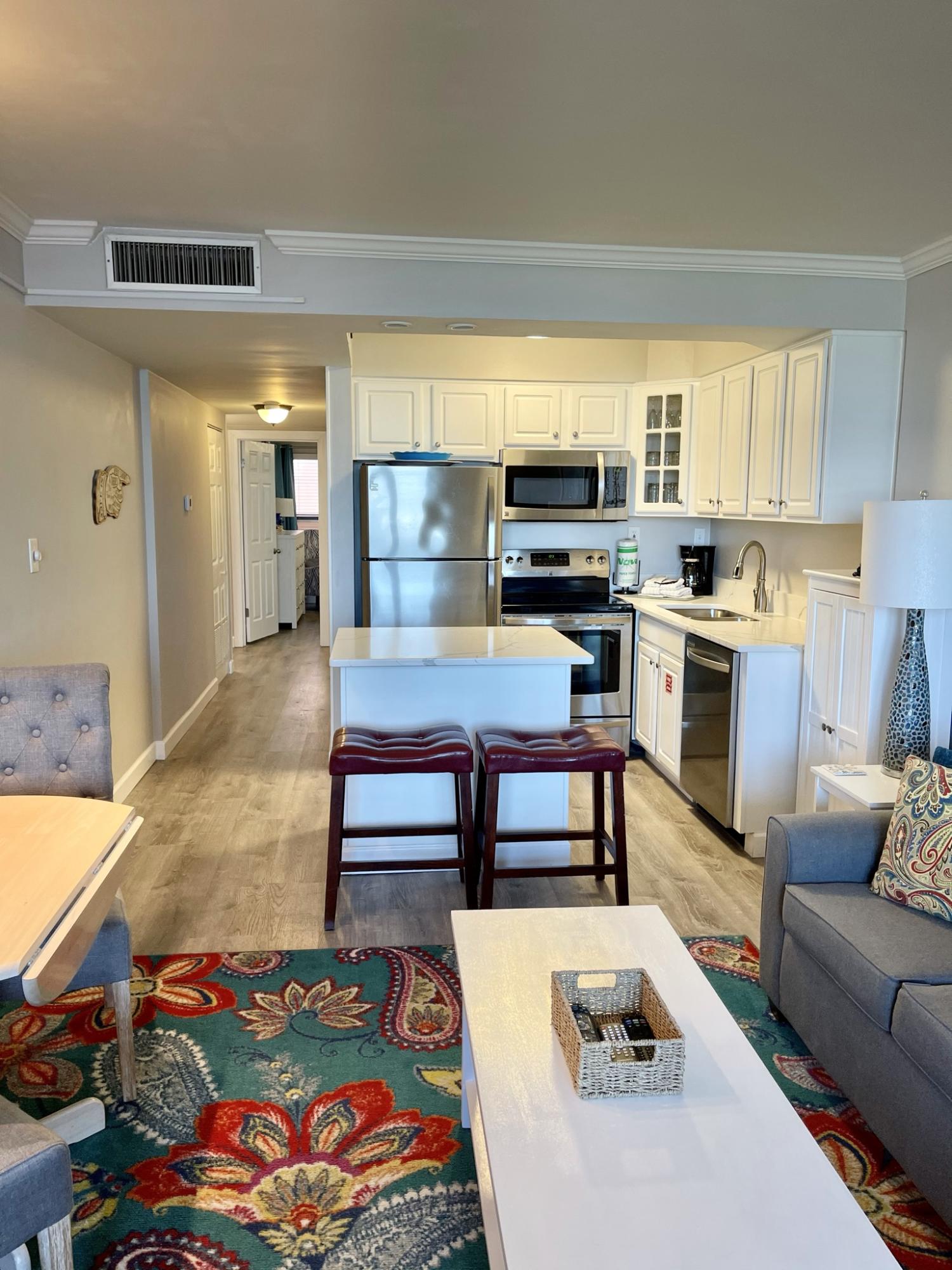 Jetty East Condominium - Residential